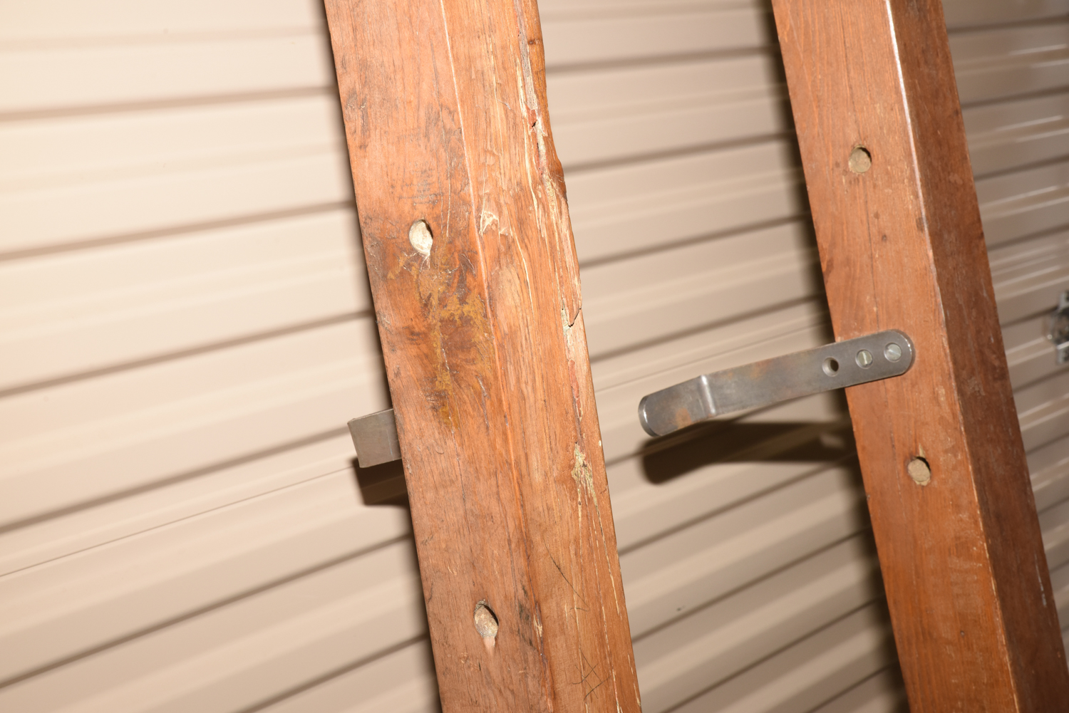 Antique Poplar Rope Bed in Standard Twin-Size