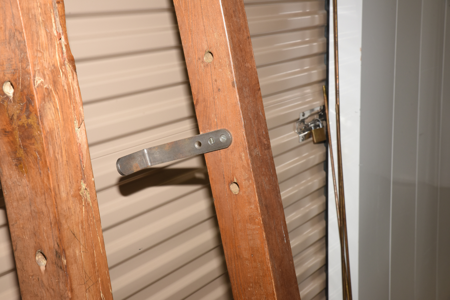 Antique Poplar Rope Bed in Standard Twin-Size