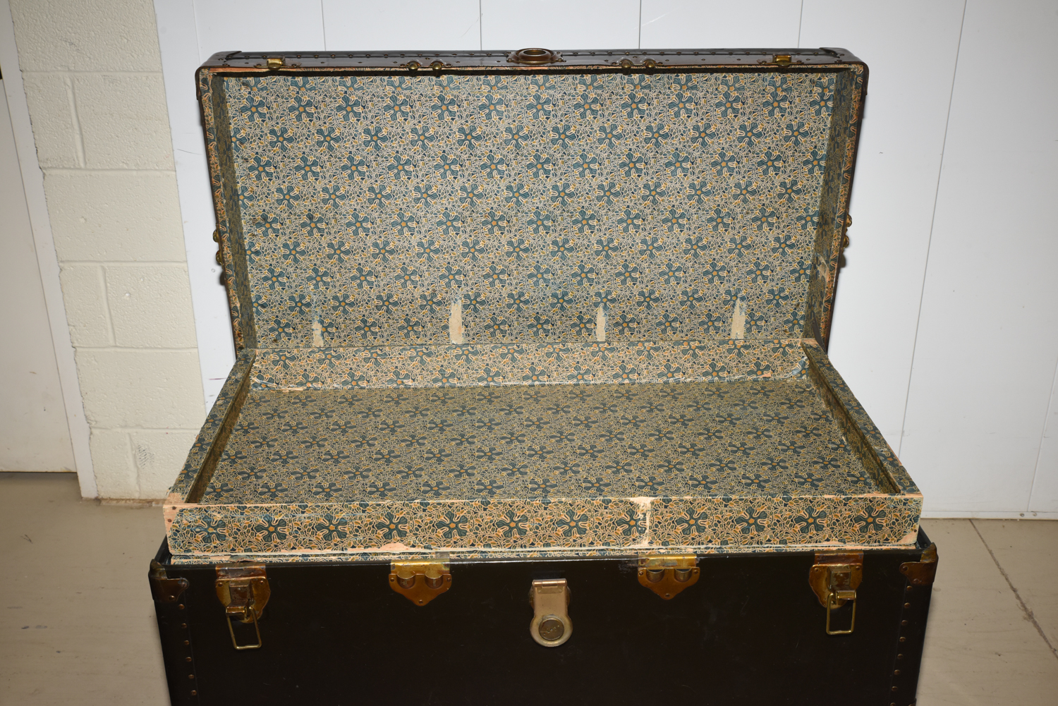 Vintage Steamer Trunk