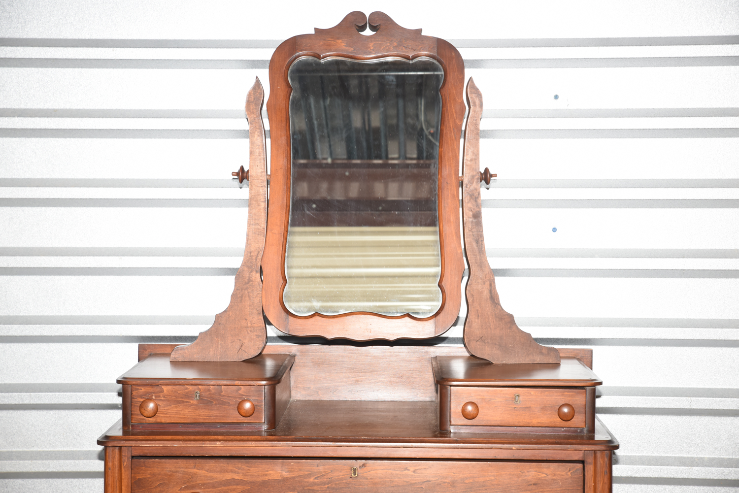 Antique Early Victorian Pine Chest of Drawers with Mirror