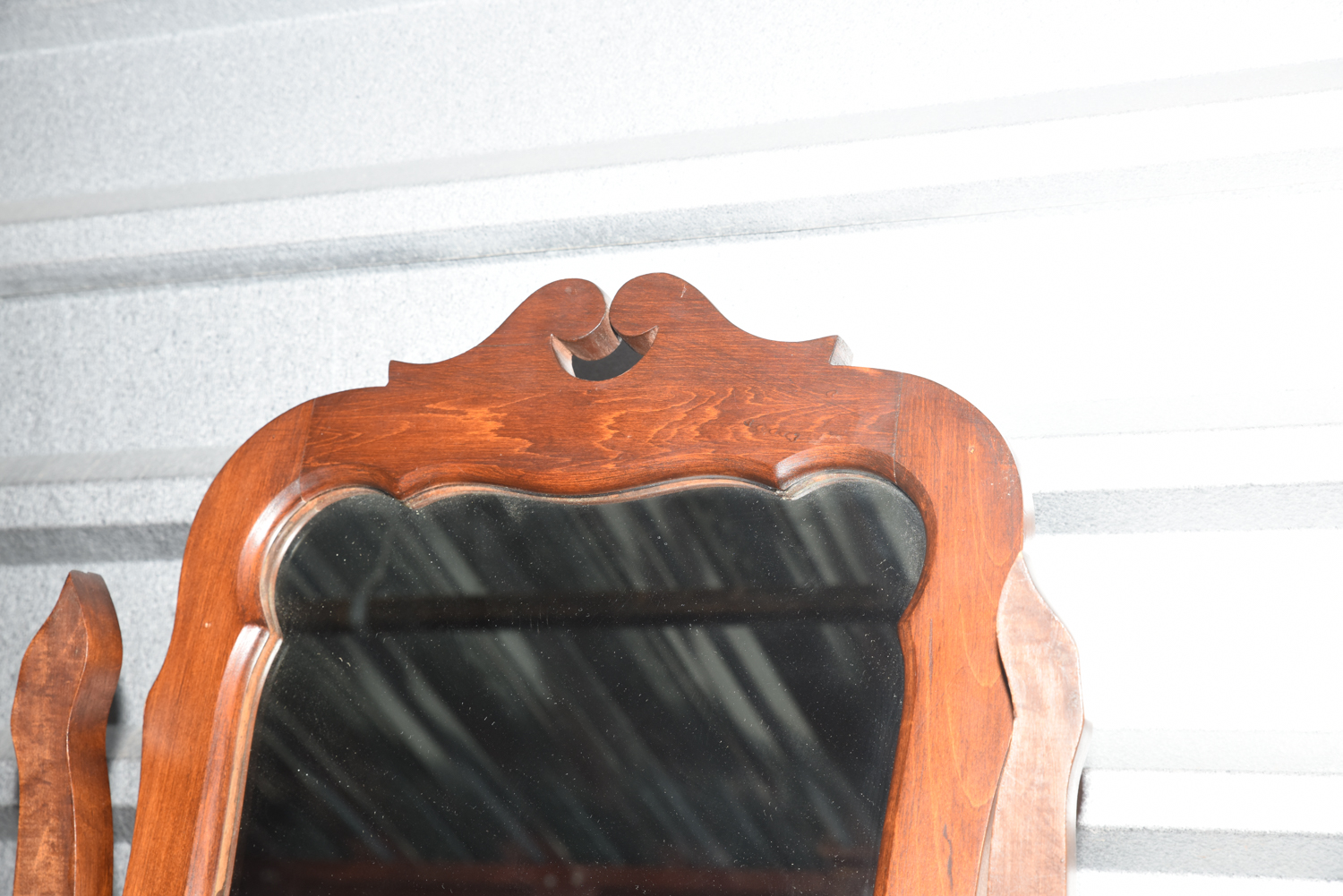 Antique Early Victorian Pine Chest of Drawers with Mirror