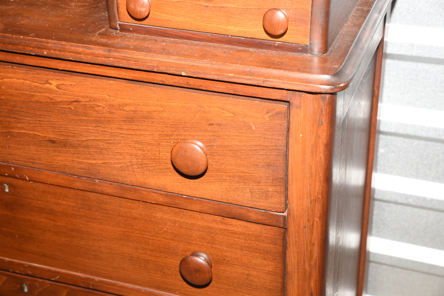 Antique Early Victorian Pine Chest of Drawers with Mirror