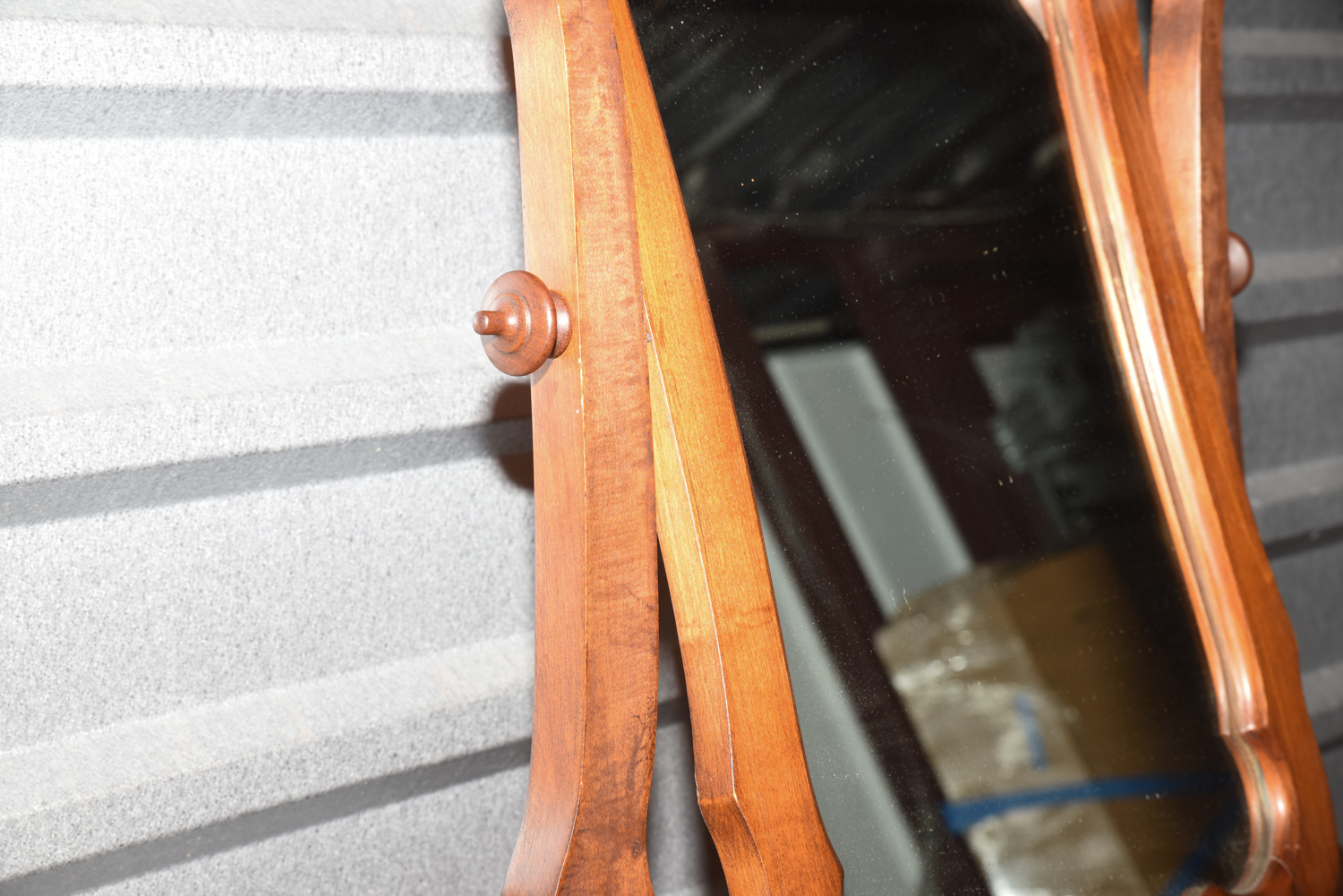 Antique Early Victorian Pine Chest of Drawers with Mirror