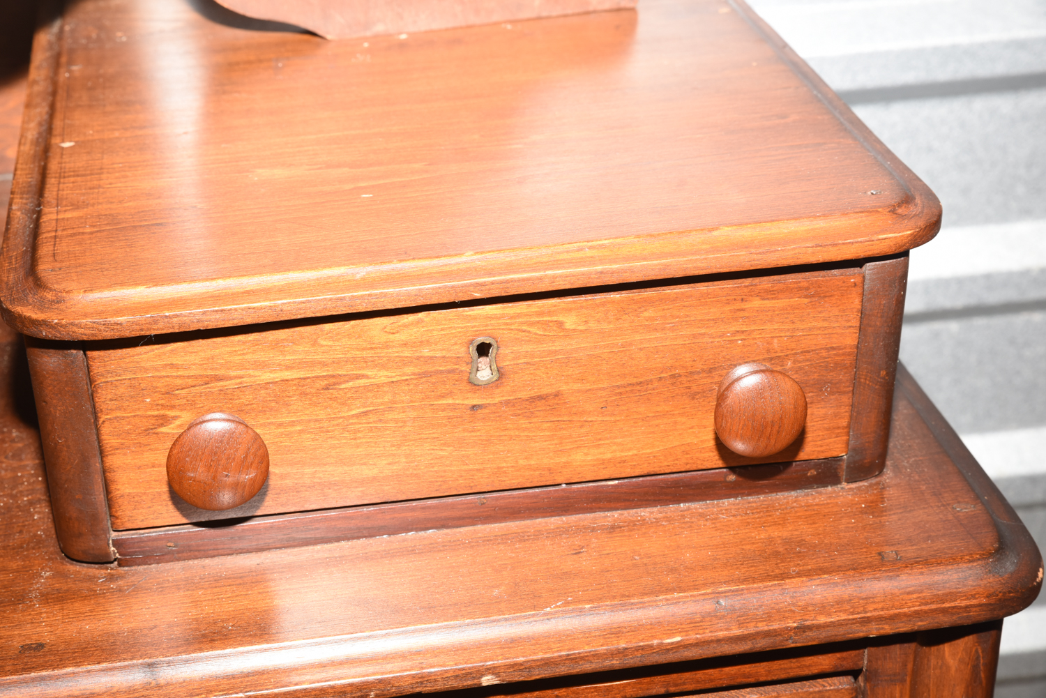 Antique Early Victorian Pine Chest of Drawers with Mirror