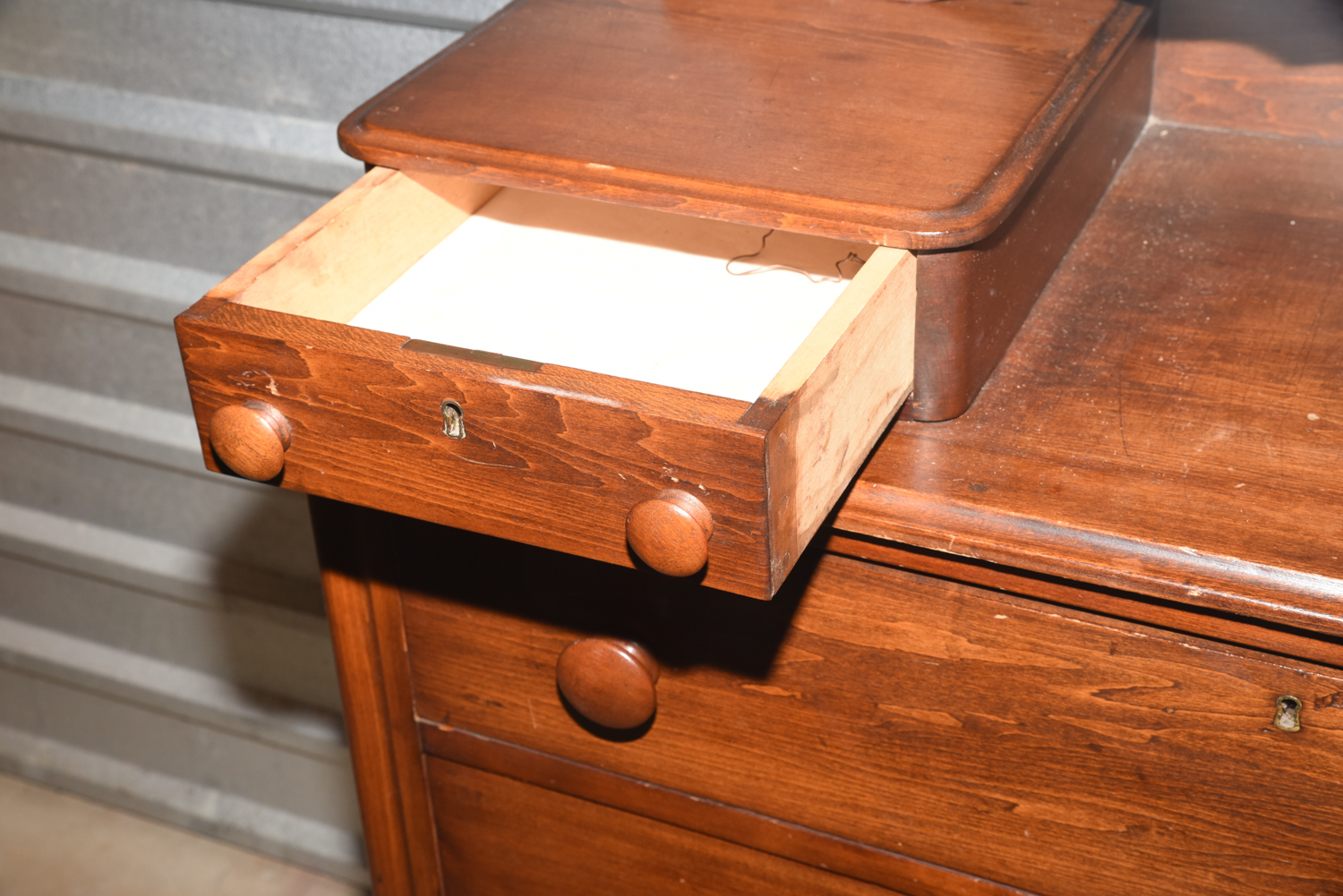 Antique Early Victorian Pine Chest of Drawers with Mirror