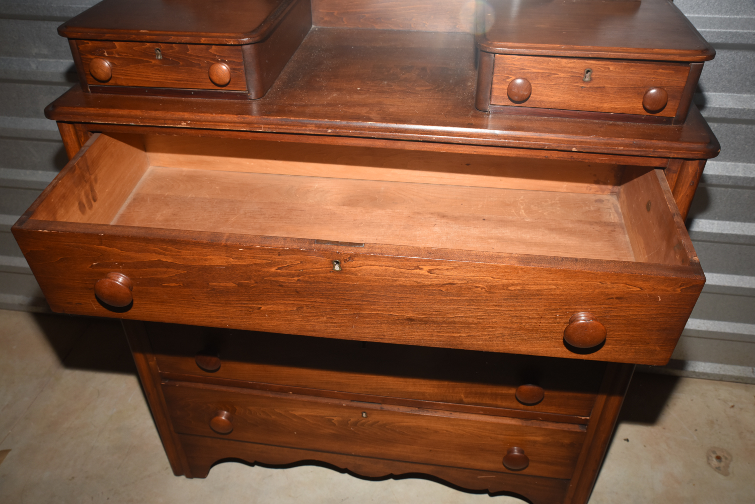 Antique Early Victorian Pine Chest of Drawers with Mirror