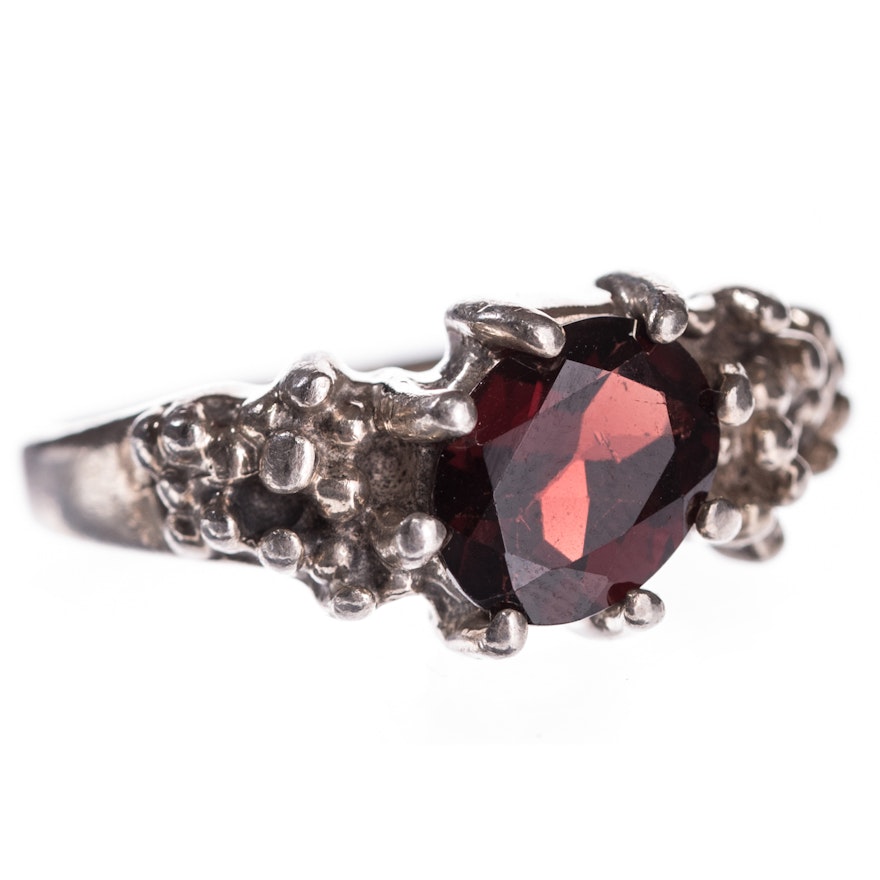 Sterling Silver 2.35 CT Garnet Ring