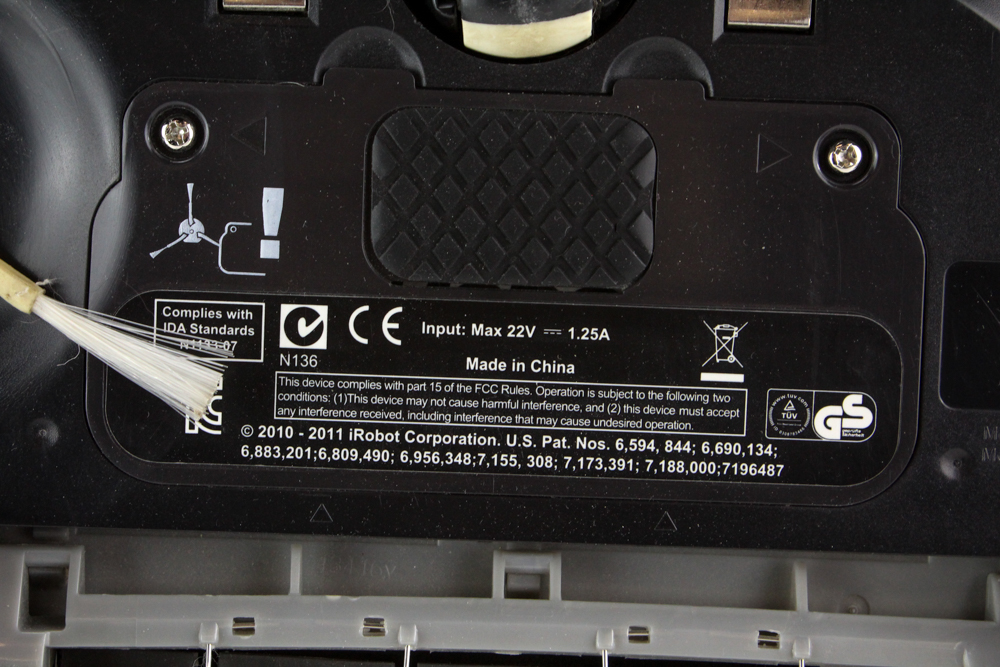 iRobot Roomba Vacuum 770