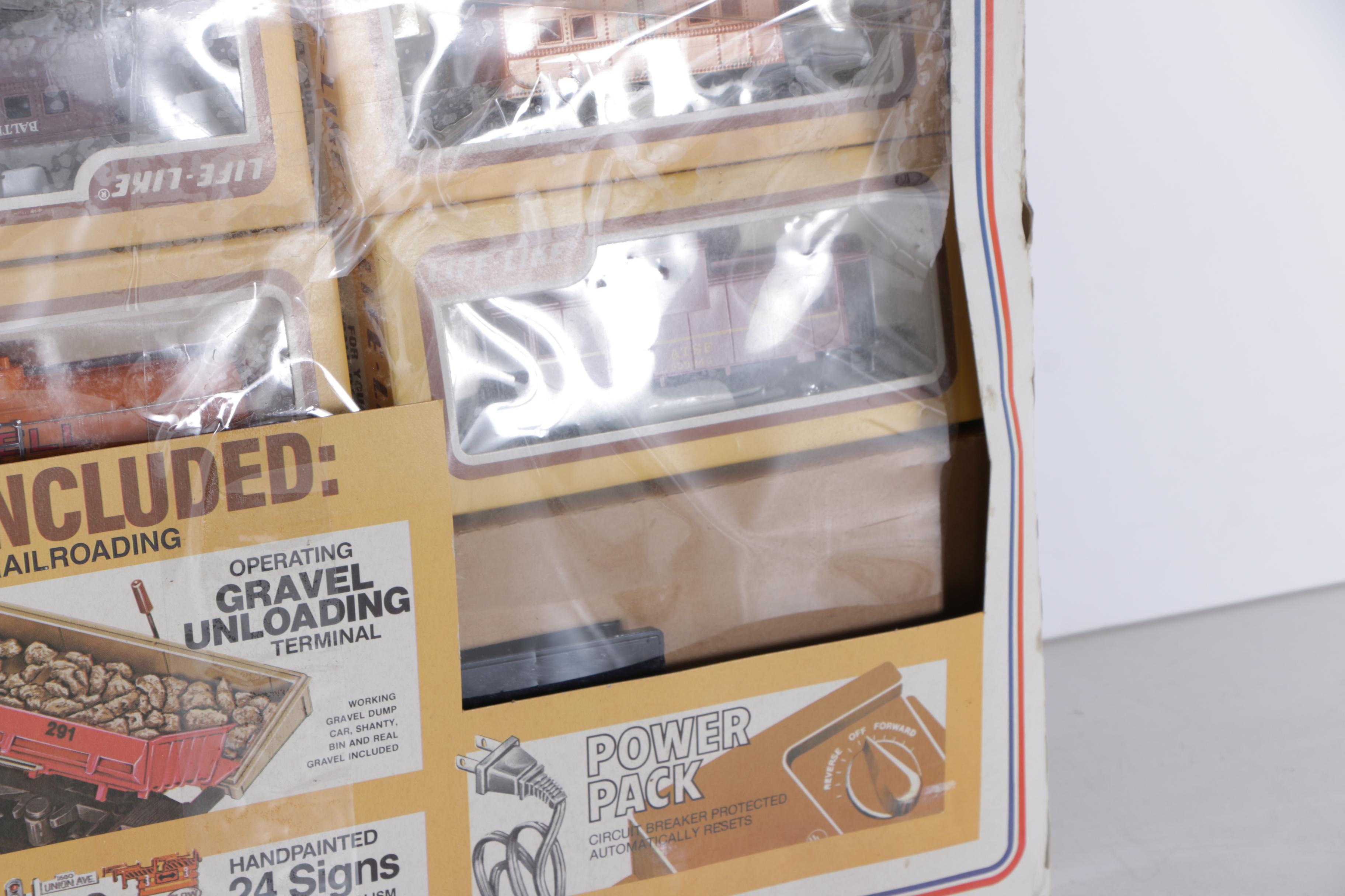 Life-Like Cargo King Model Train Set