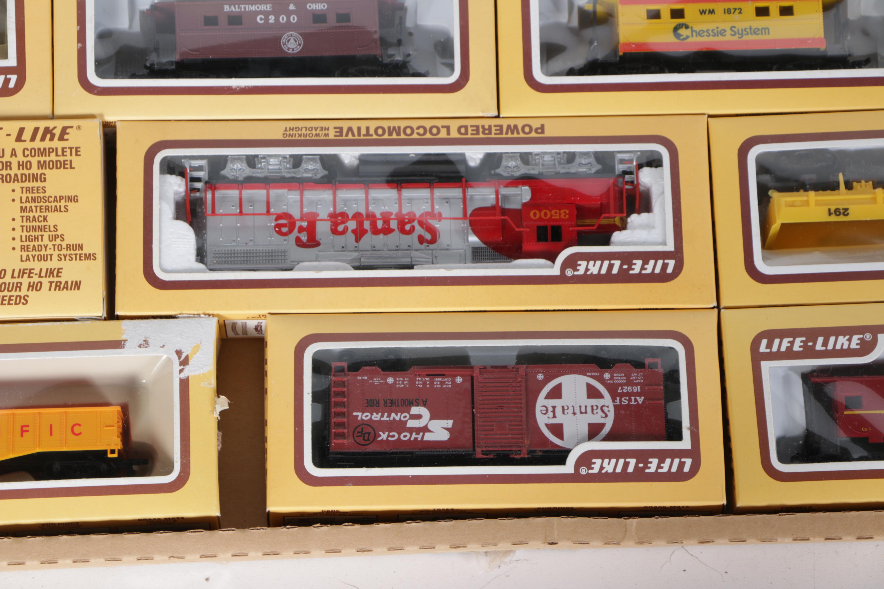 Life-Like Cargo King Model Train Set