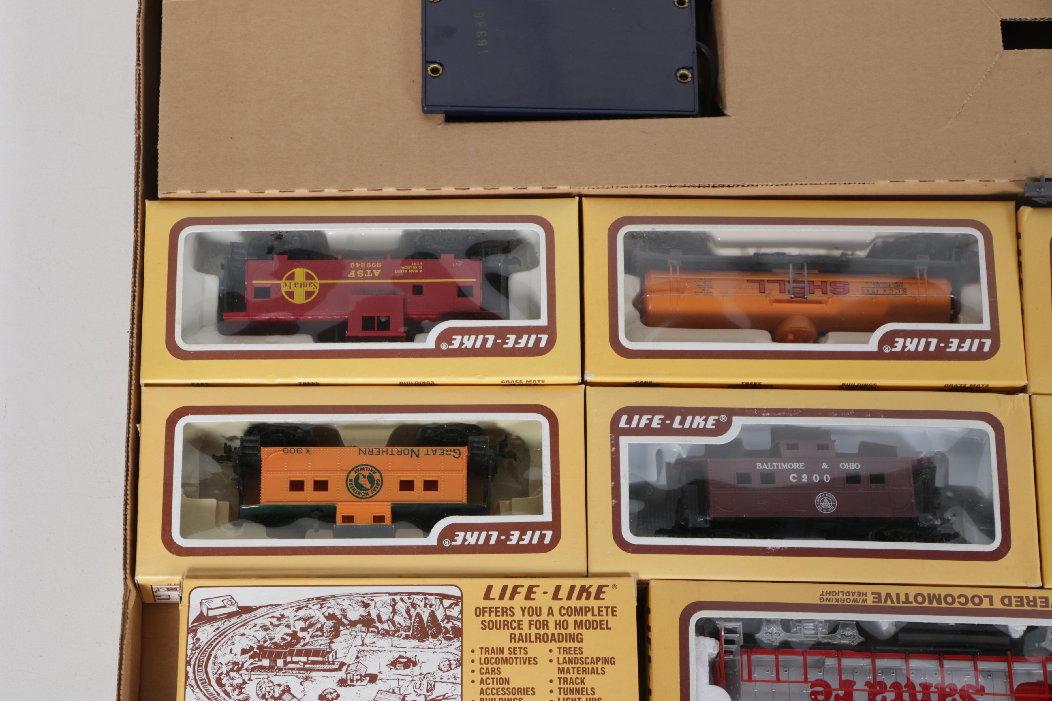 Life-Like Cargo King Model Train Set