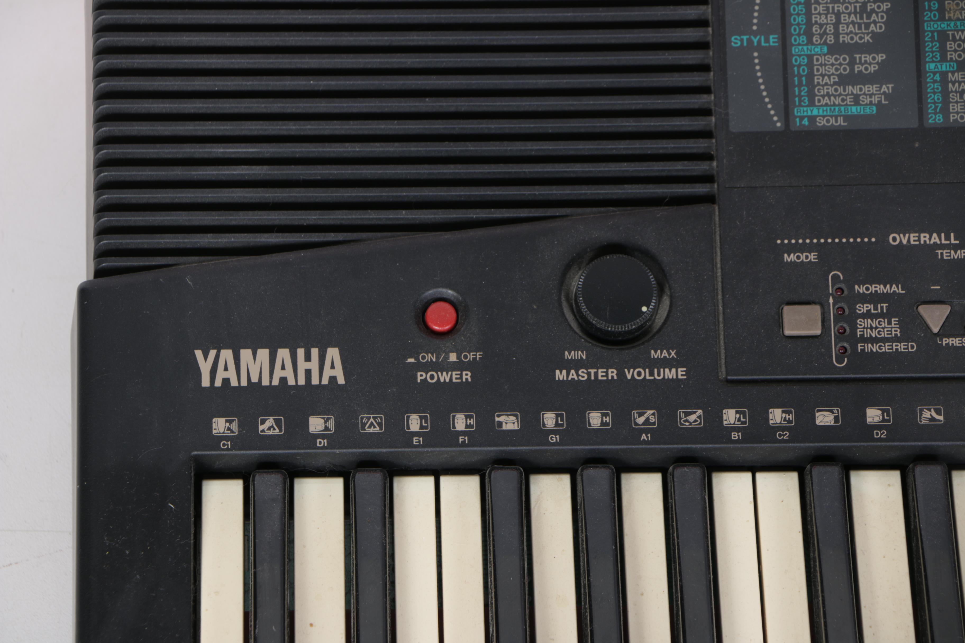 Yamaha Portatone PSR-215 Portable Keyboard
