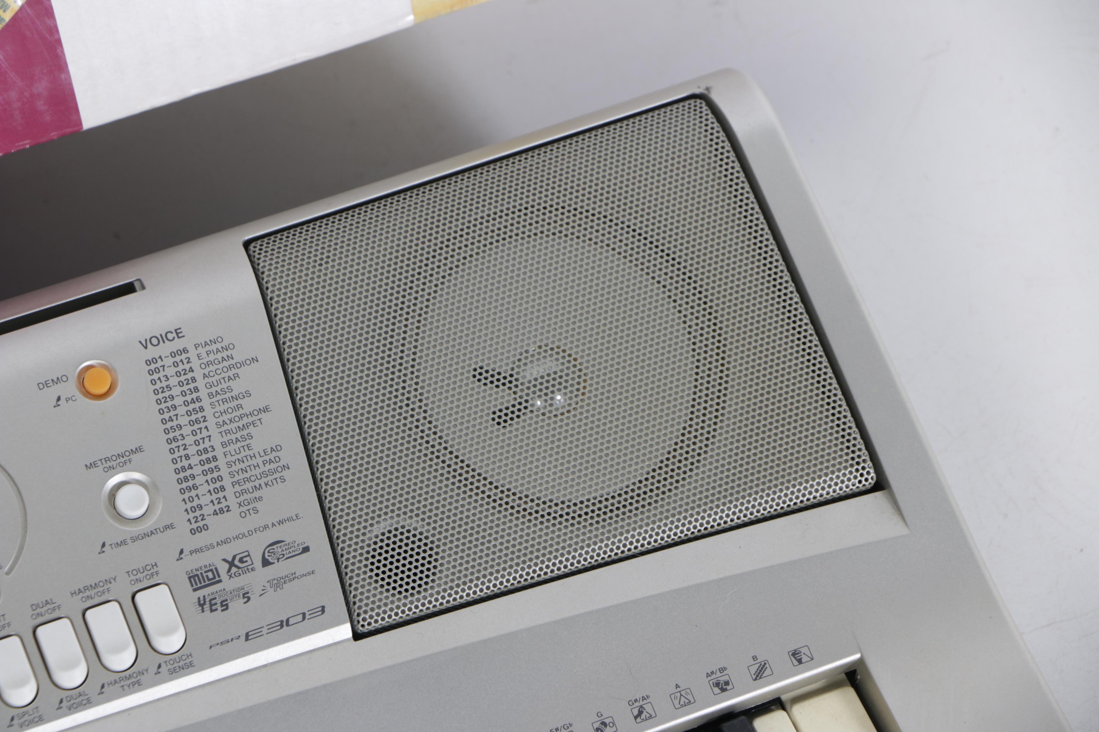 Yamaha PSR-E303 61-Key Portable Keyboard