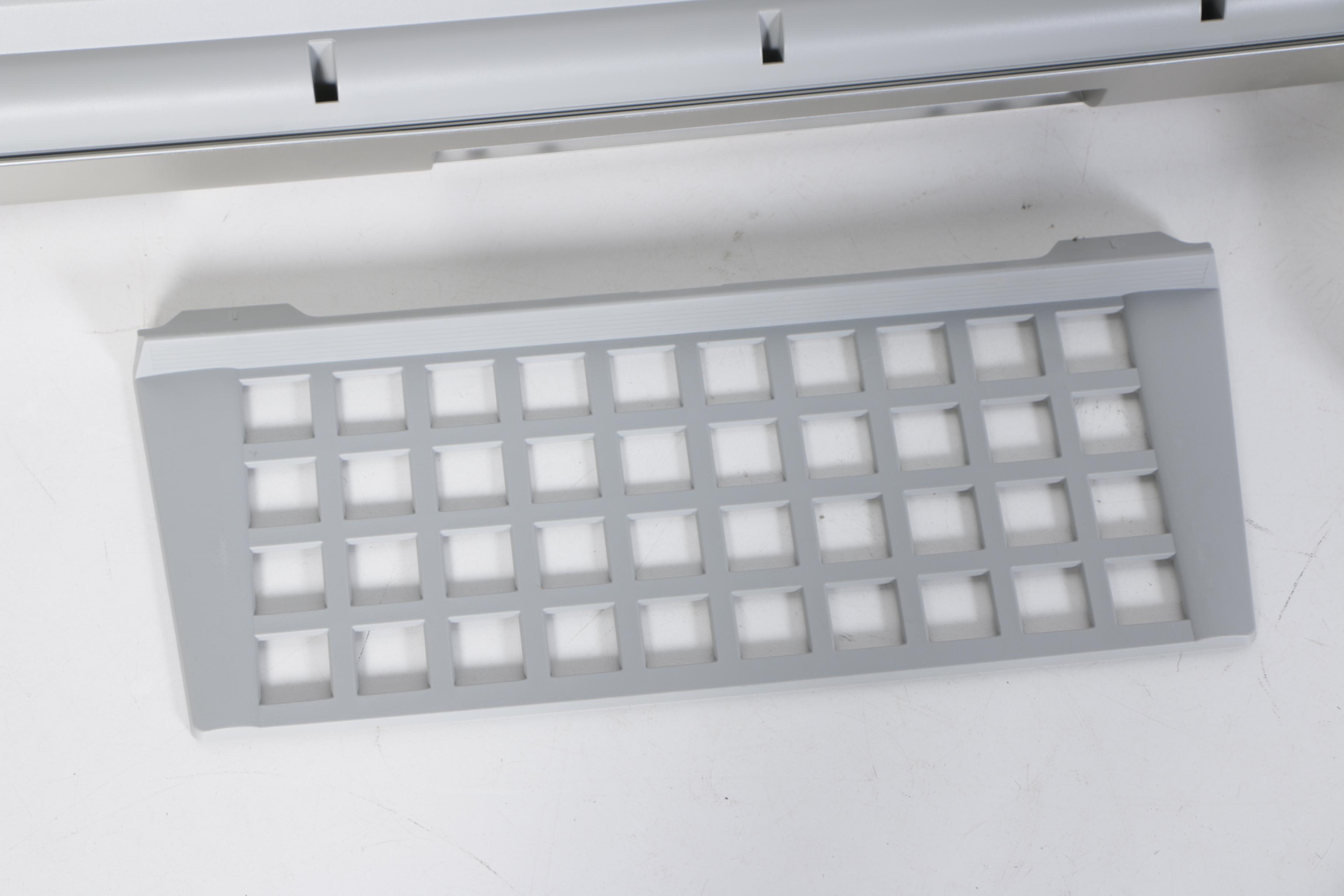 Yamaha PSR-E303 61-Key Portable Keyboard