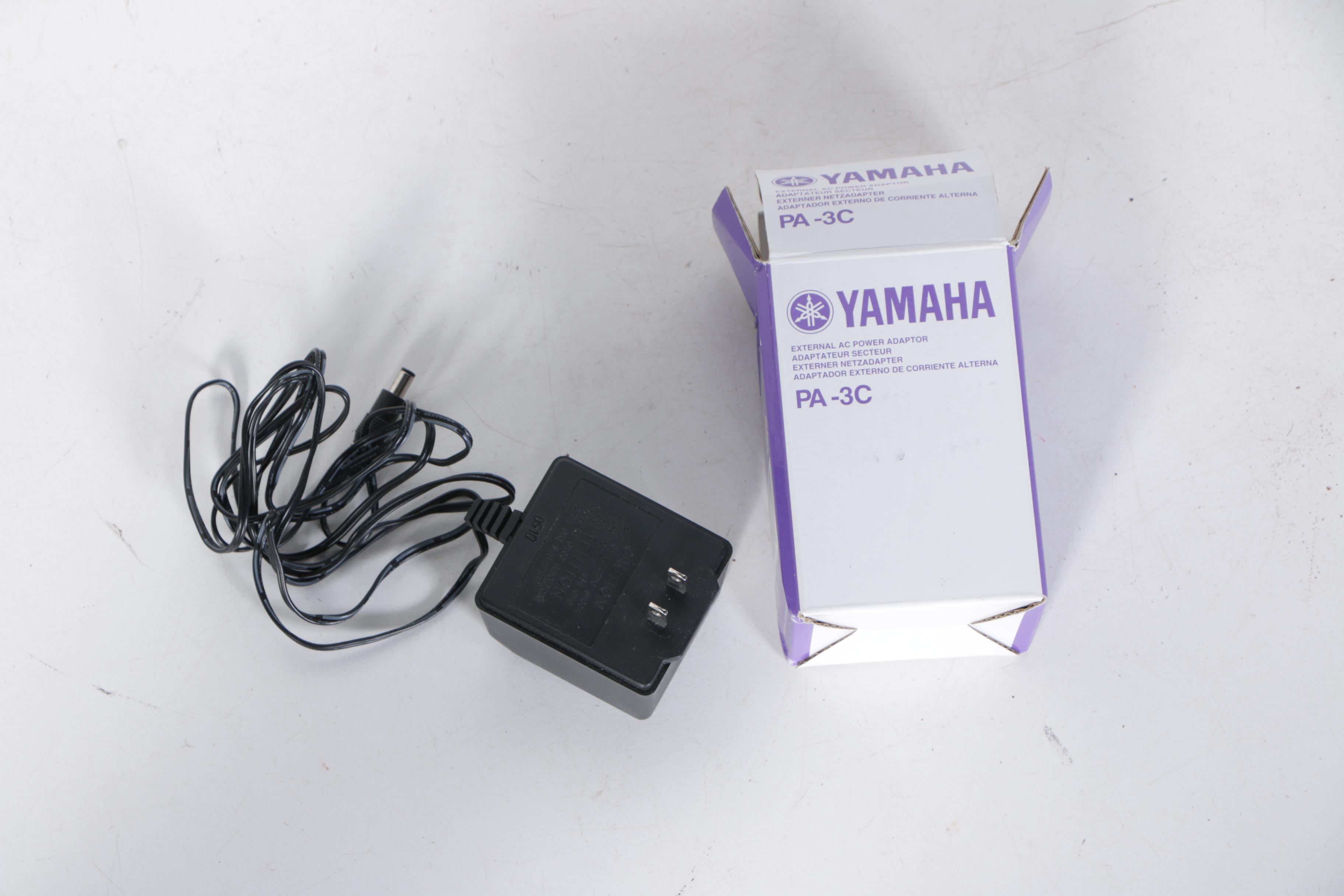 Yamaha PSR-E303 61-Key Portable Keyboard