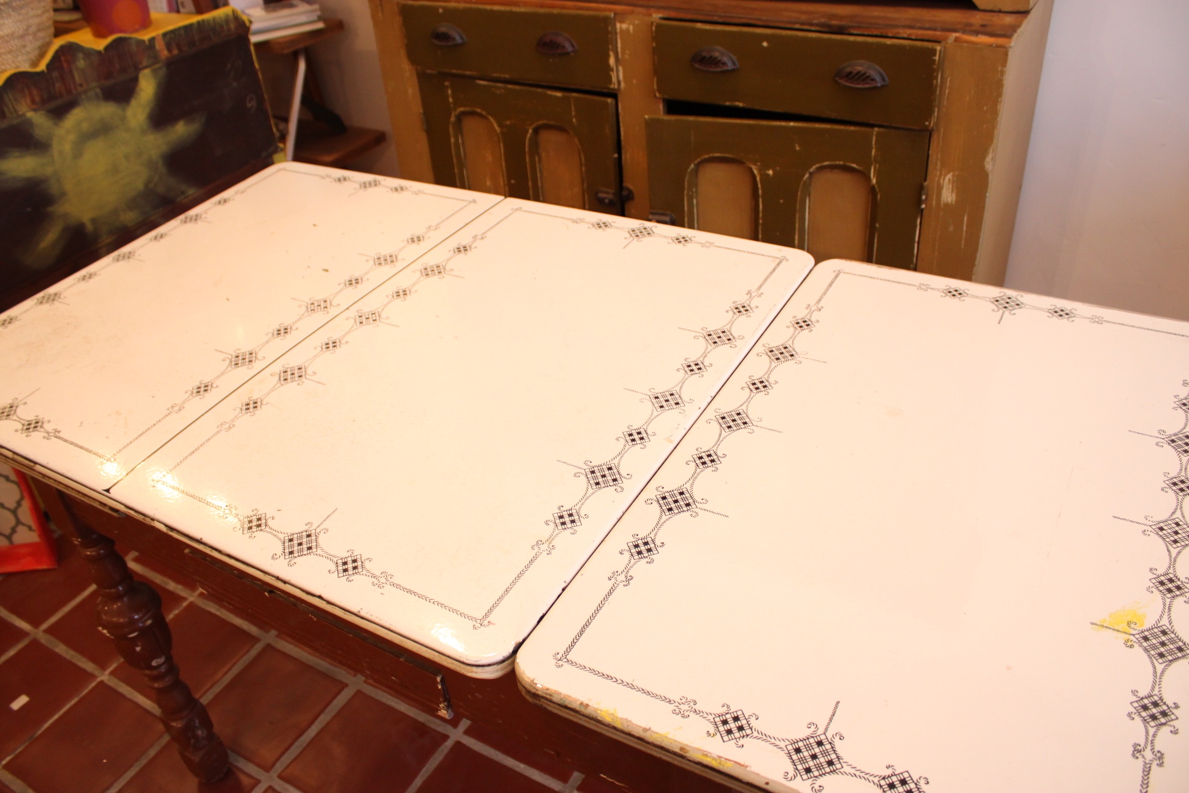 Vintage Enamelware Draw-Leaf Table