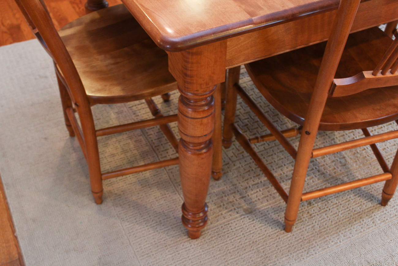 Nichols & Stone Dining Set