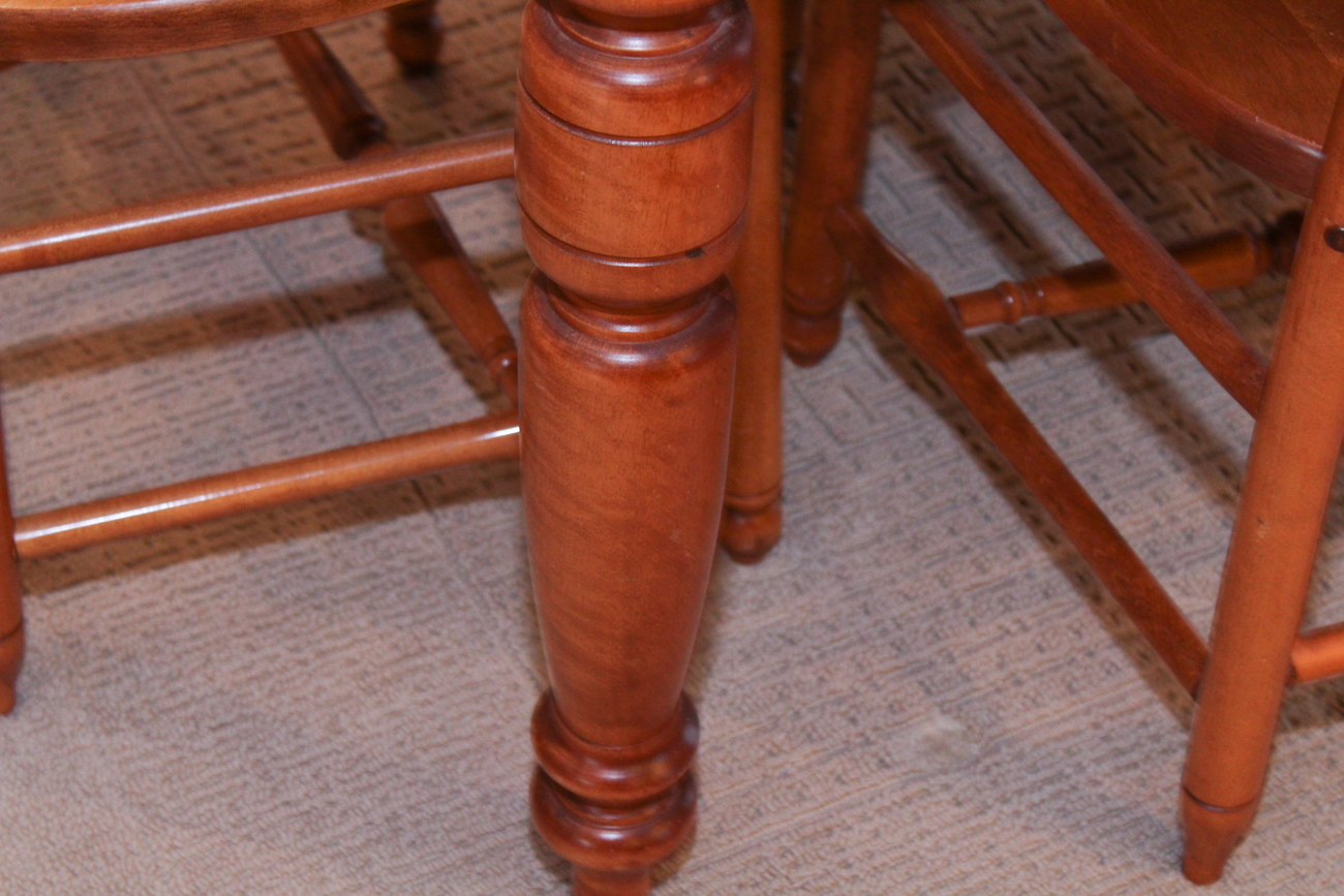 Nichols & Stone Dining Set