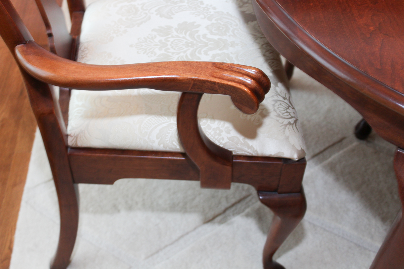 Pennsylvania House Queen Anne Dining Set with Eight Chairs