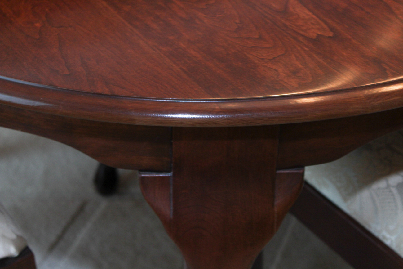 Pennsylvania House Queen Anne Dining Set with Eight Chairs