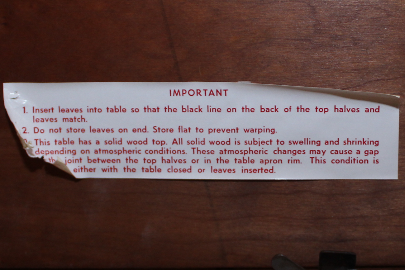 Pennsylvania House Queen Anne Dining Set with Eight Chairs