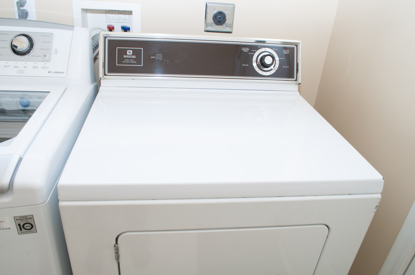 Maytag DG482 Natural Gas-Powered Dryer