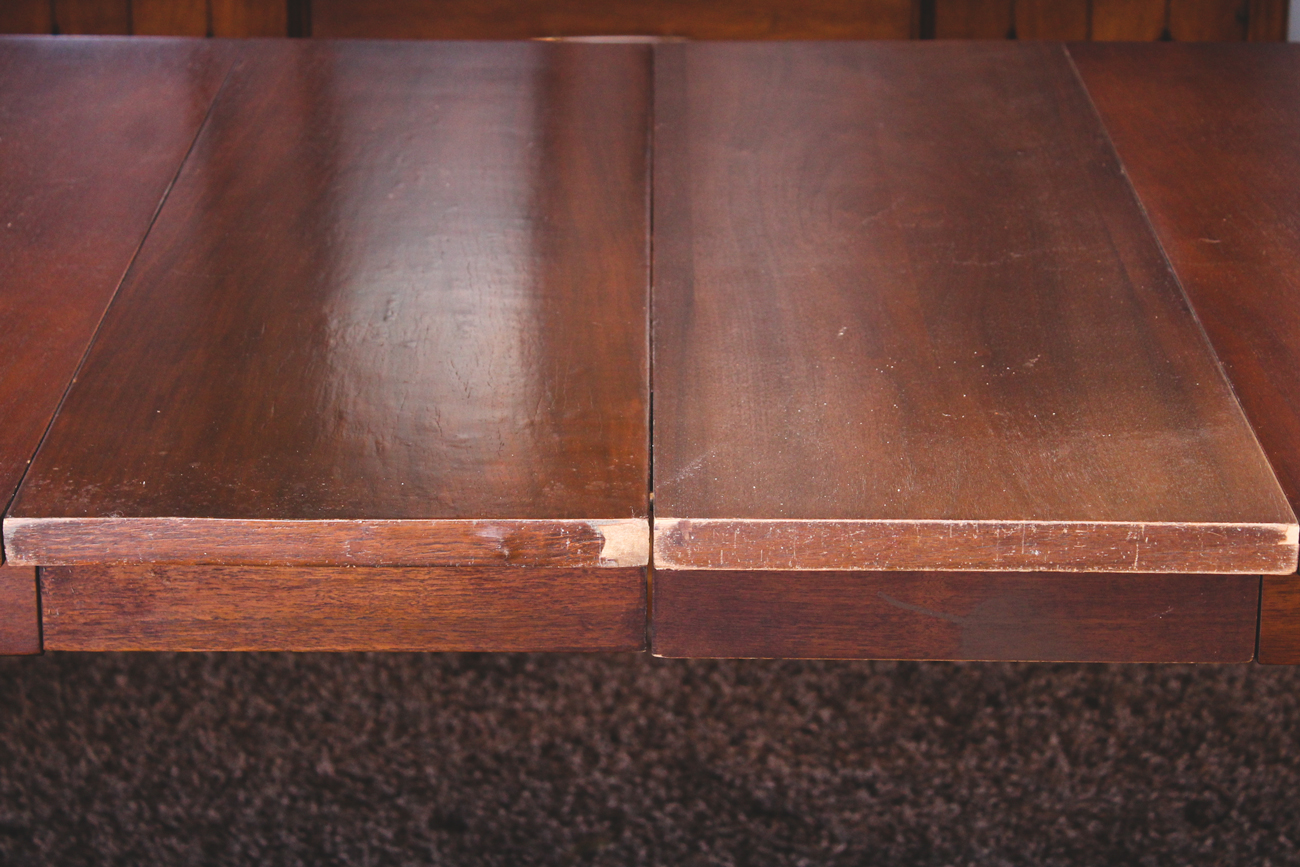 Mid Century Modern Extension Table with Six Chairs