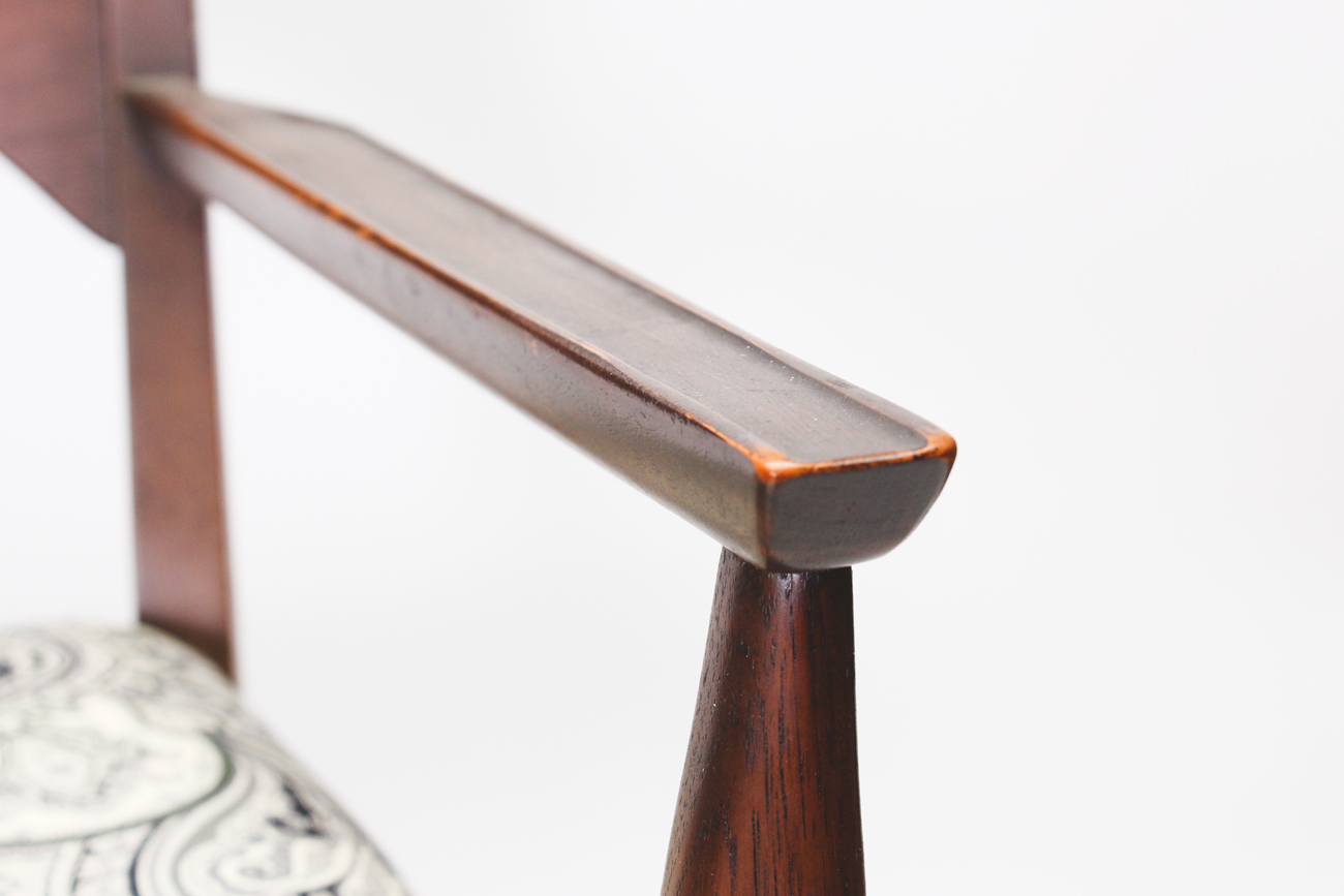 Mid Century Modern Extension Table with Six Chairs