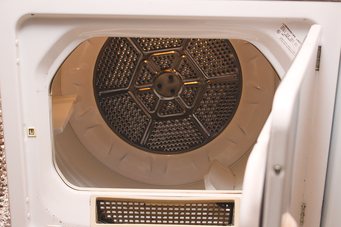 GE Top-Load Washer with GE Electric Dryer