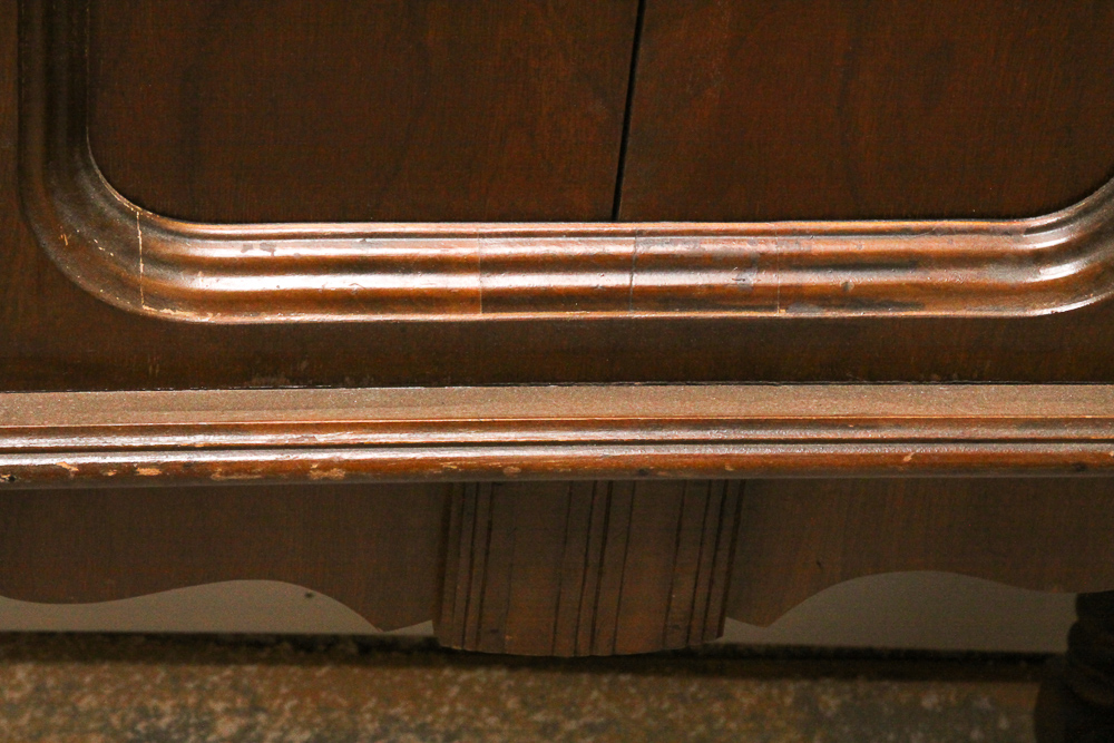 Vintage Silvertone Console Radio