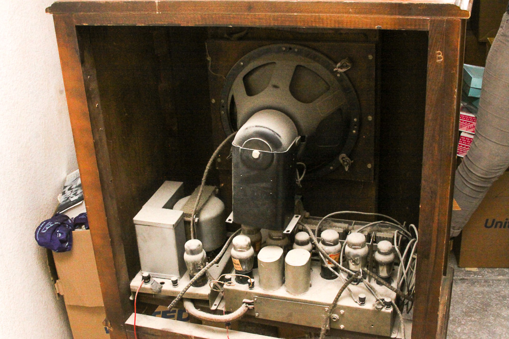 Vintage Silvertone Console Radio