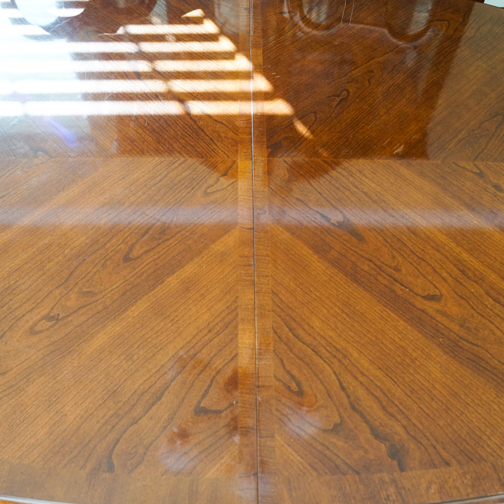 American Drew Queen Anne Style Dining Table and Chairs