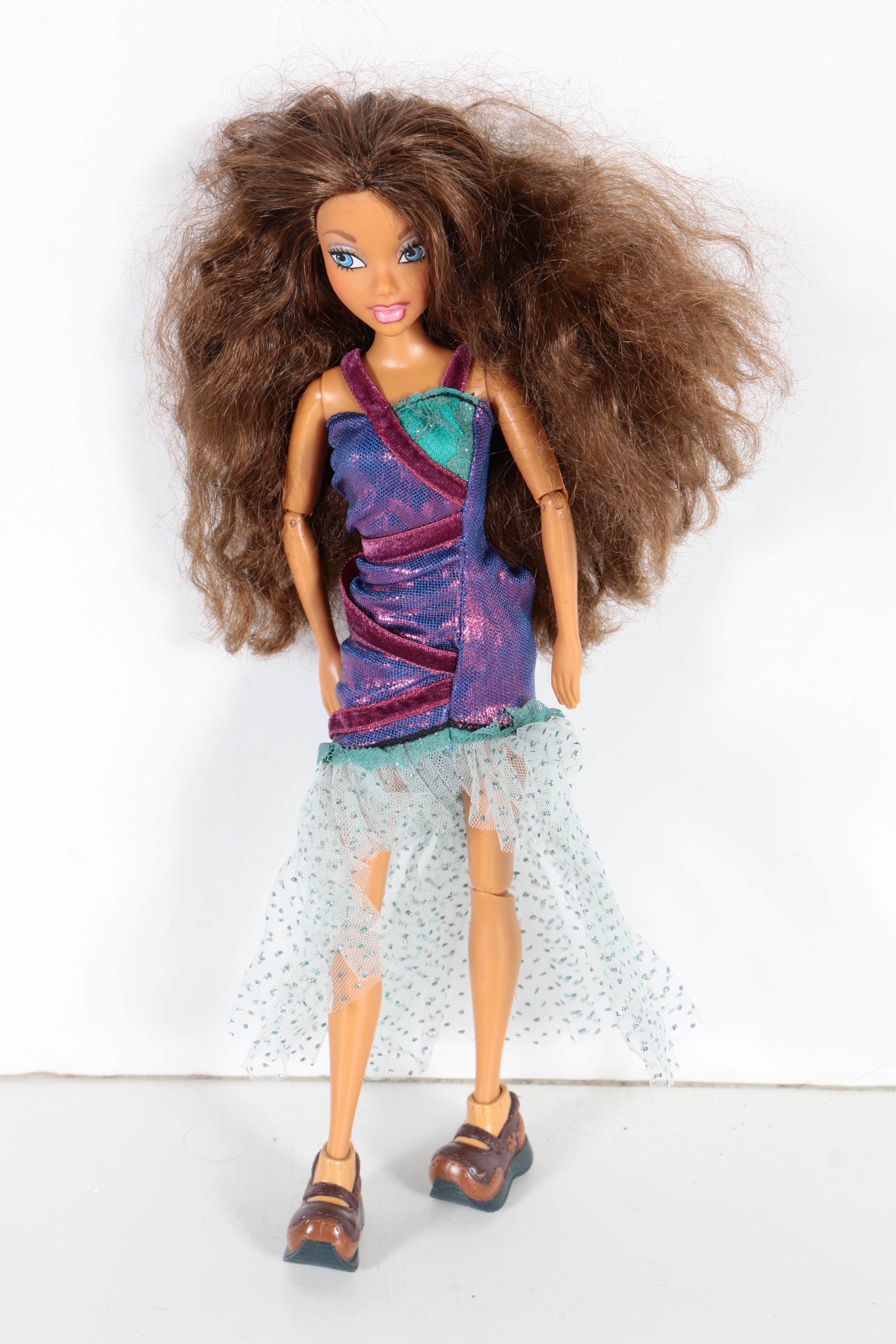 Vintage Barbie Townhouse, Dolls, and Accessories