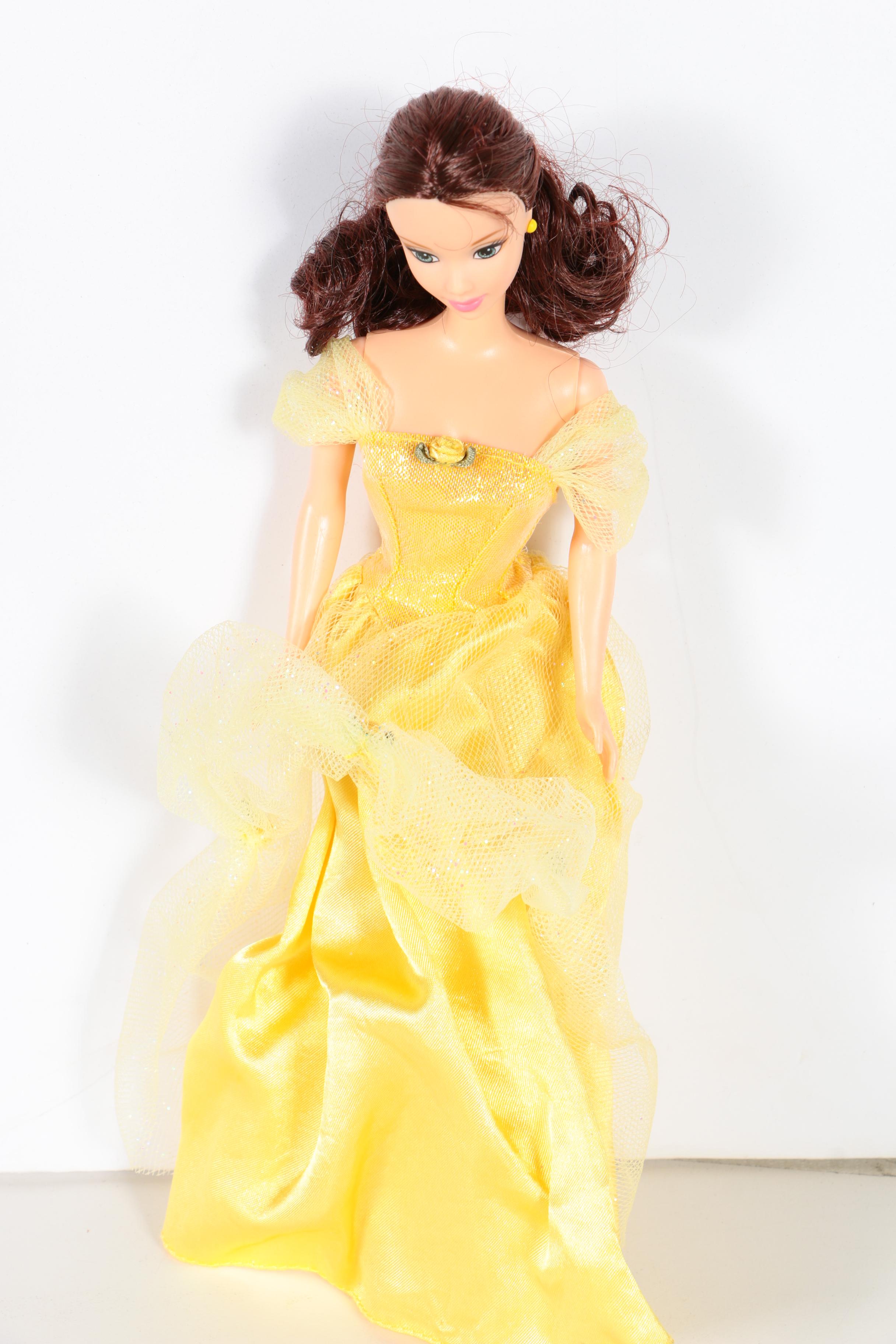 Vintage Barbie Townhouse, Dolls, and Accessories