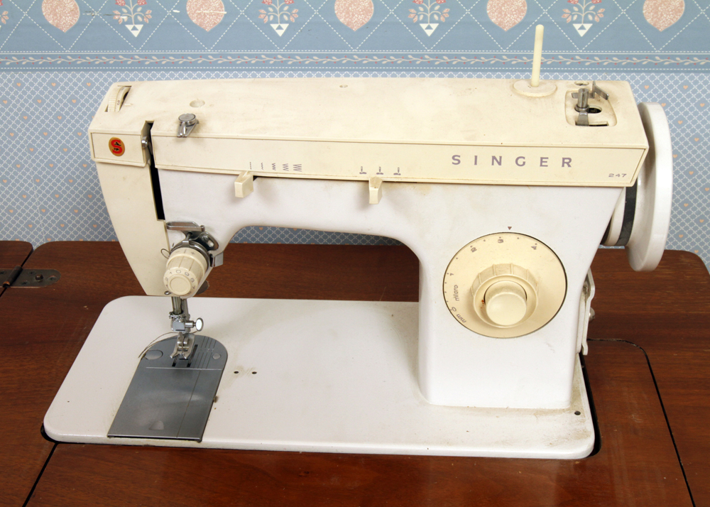 Singer Sewing Machine and Cabinet