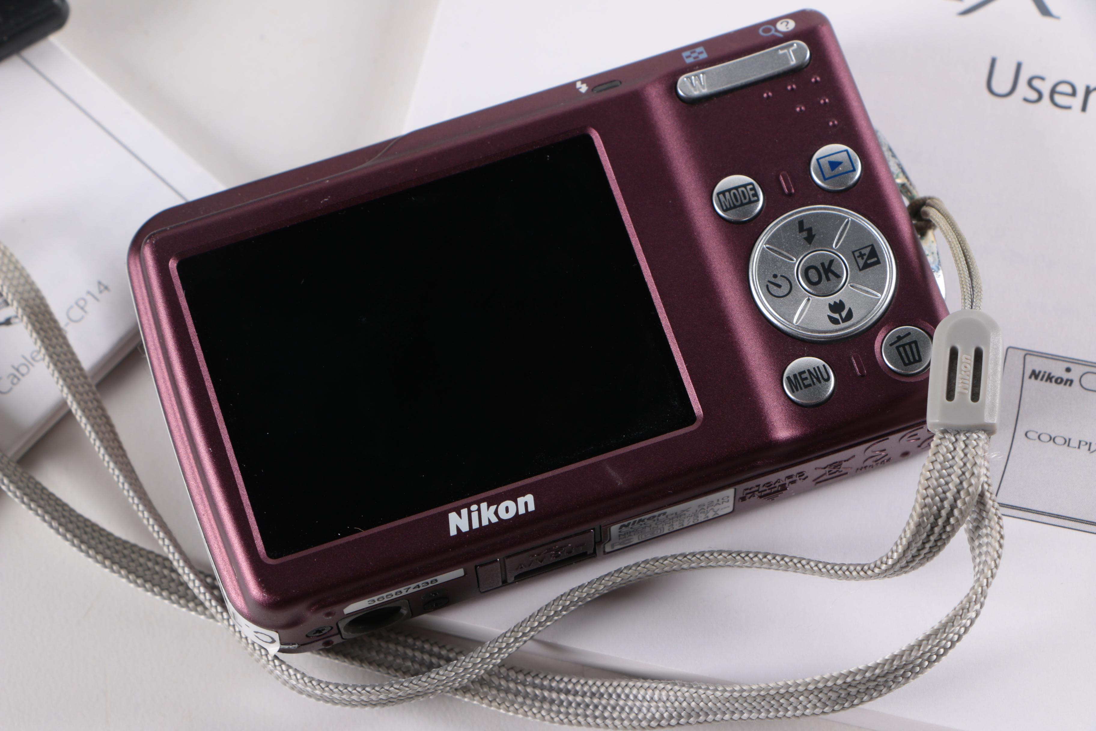 Nikon Coolpix S210 Camera with Accessories