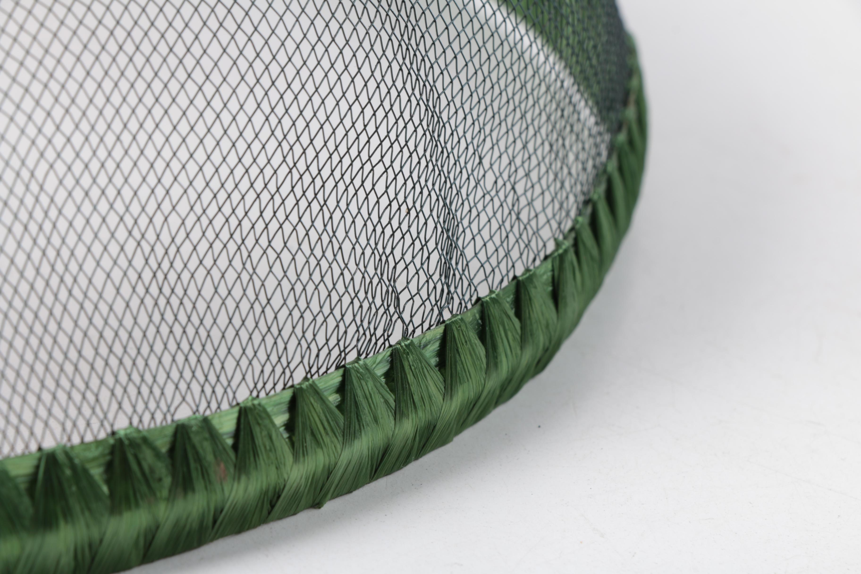 Barbecue Grilling Baskets and Decorative Food Protection Screens