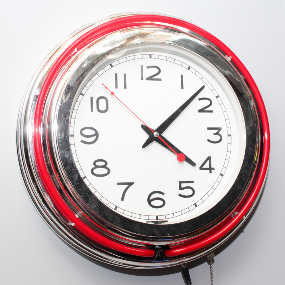 Retro Style Fluorescent Light Wall Clock