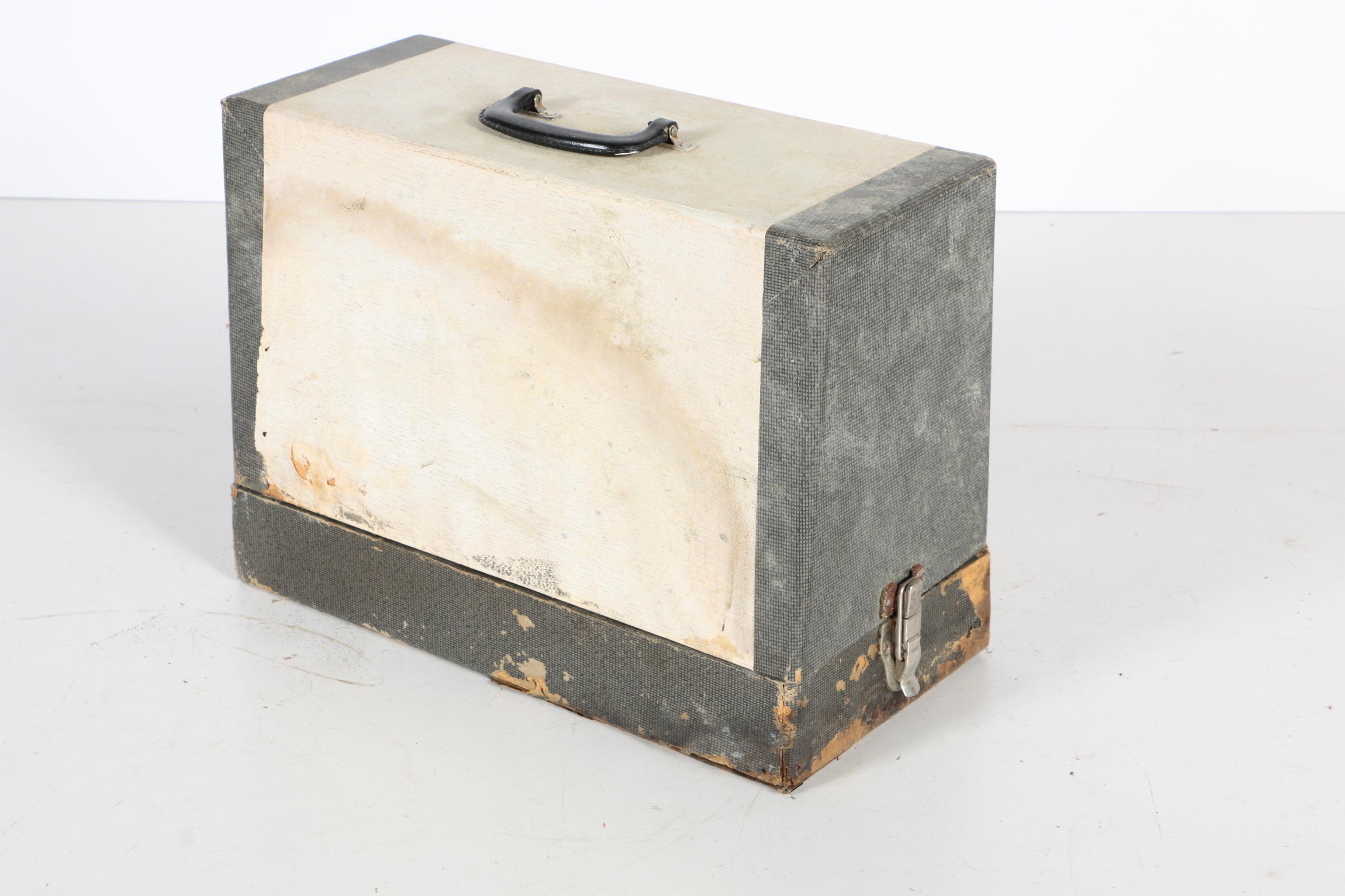 Vintage Singer "Fashion Mate" Sewing Machine