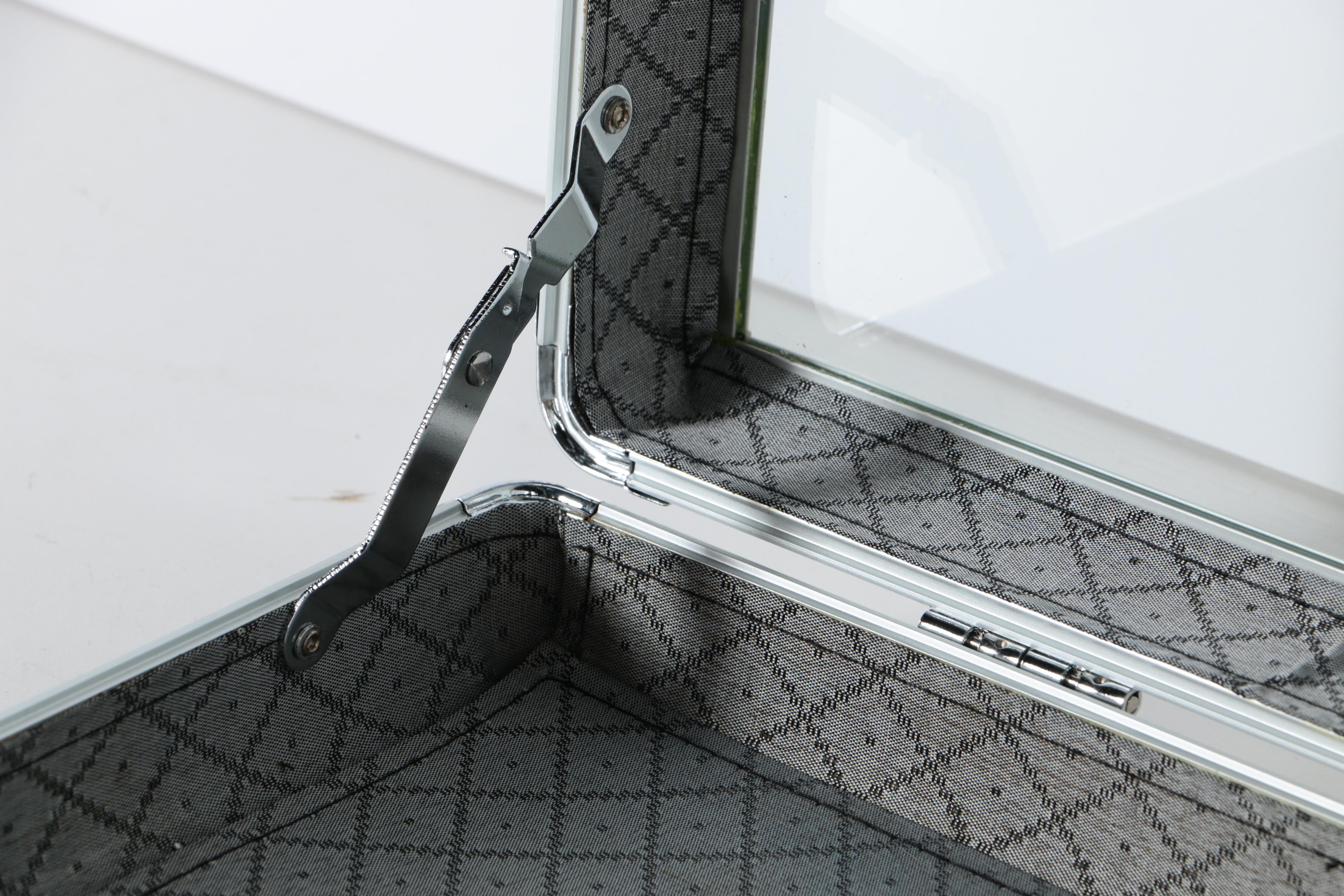 Mobile Jewelry Display Case