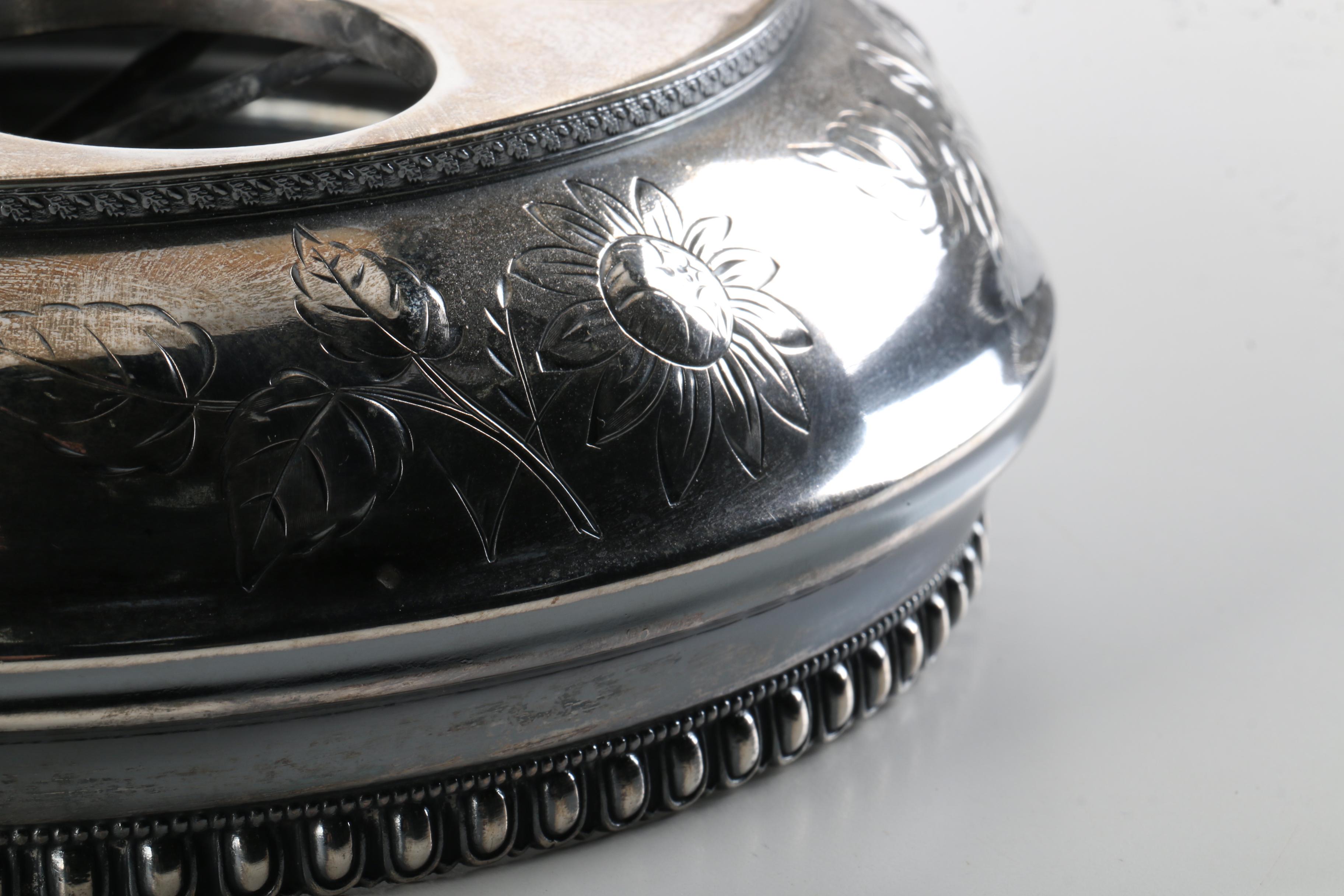 Meriden Britania Co. Silver Plate and Glass Cruet Set