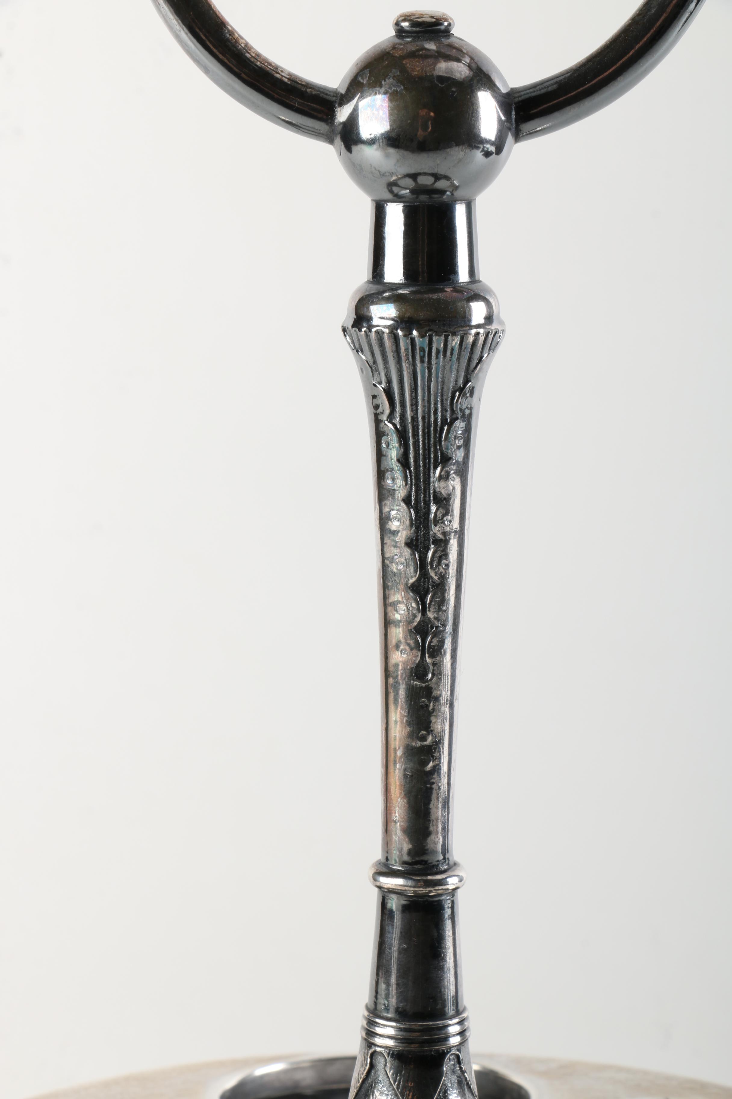 Meriden Britania Co. Silver Plate and Glass Cruet Set