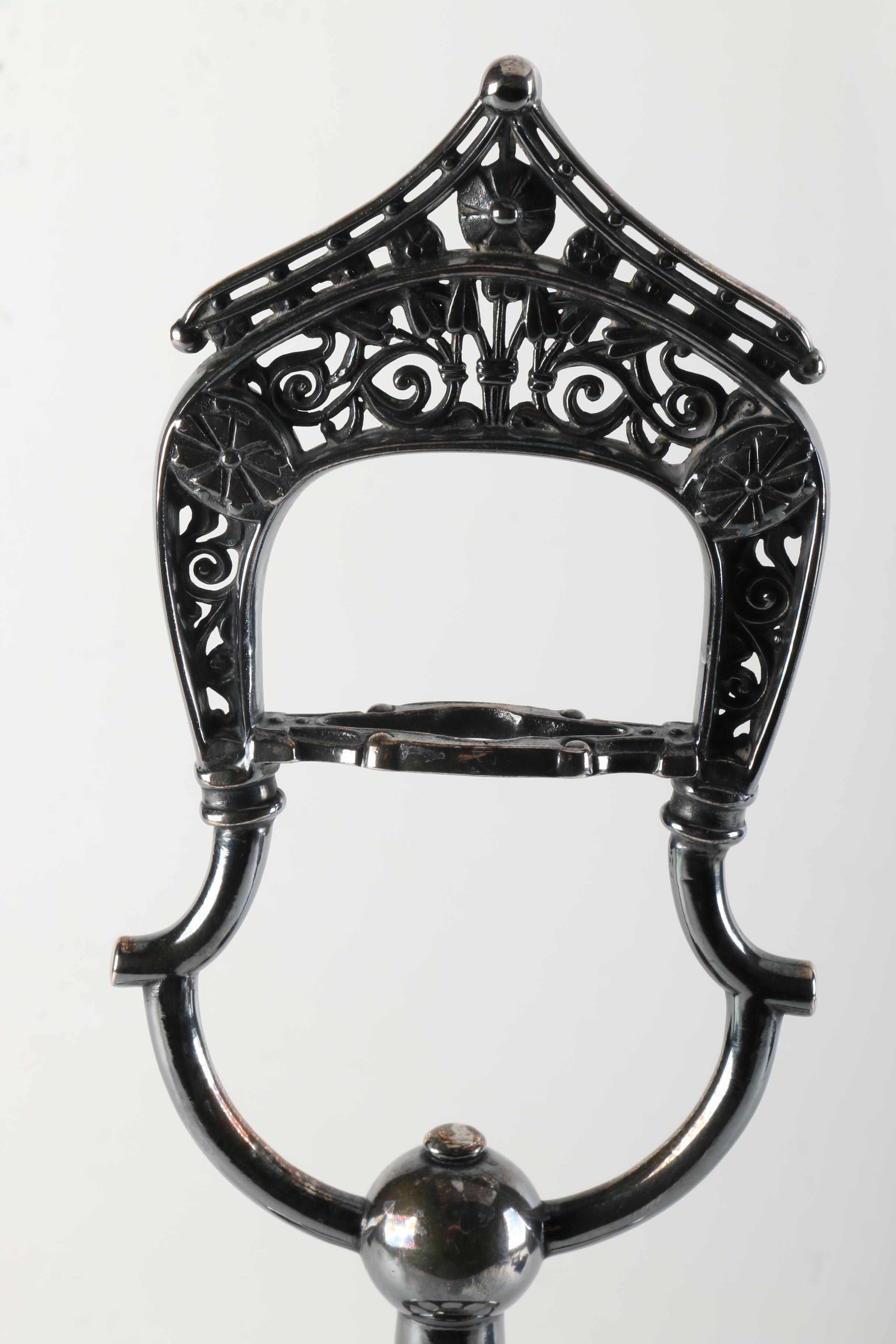 Meriden Britania Co. Silver Plate and Glass Cruet Set