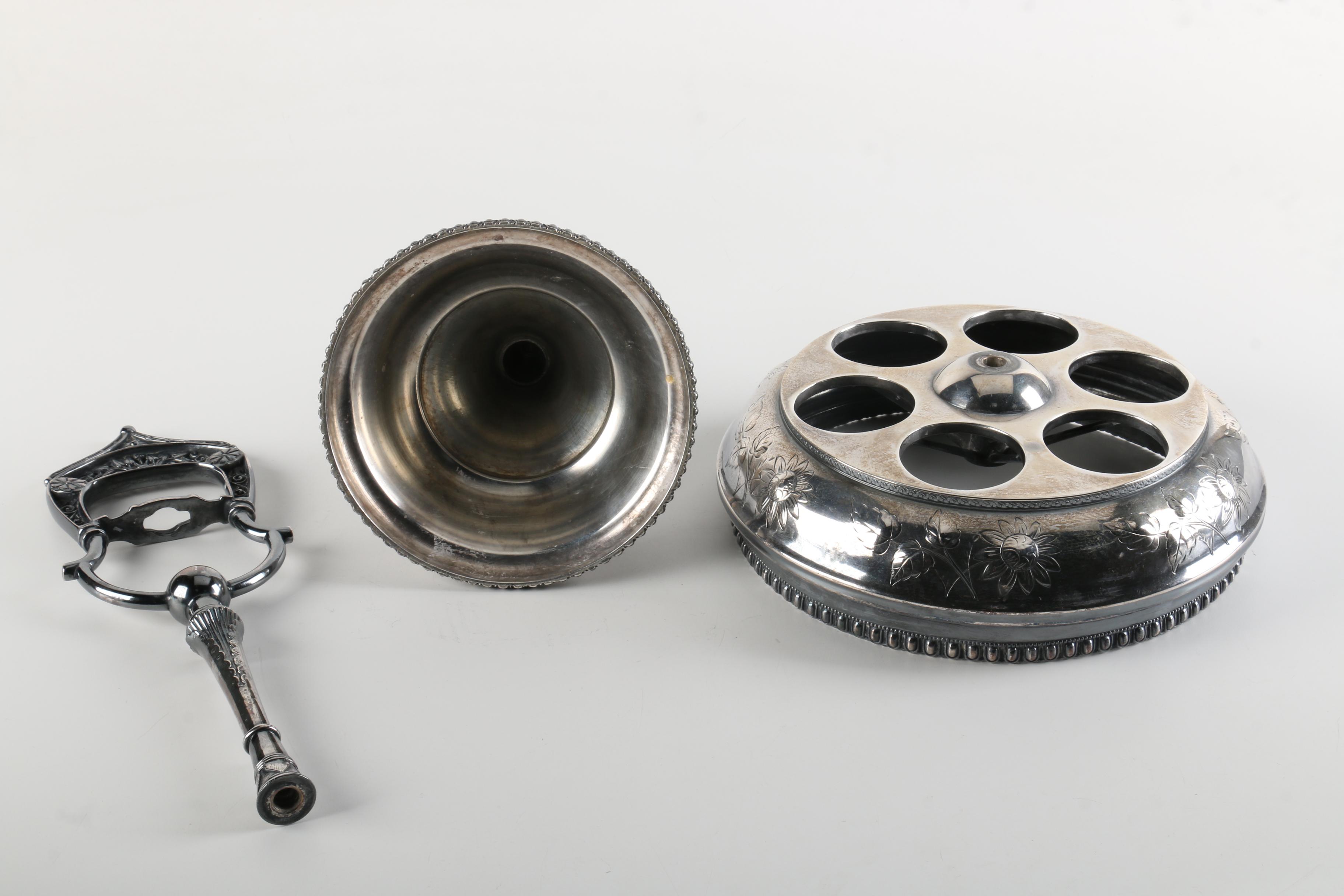 Meriden Britania Co. Silver Plate and Glass Cruet Set