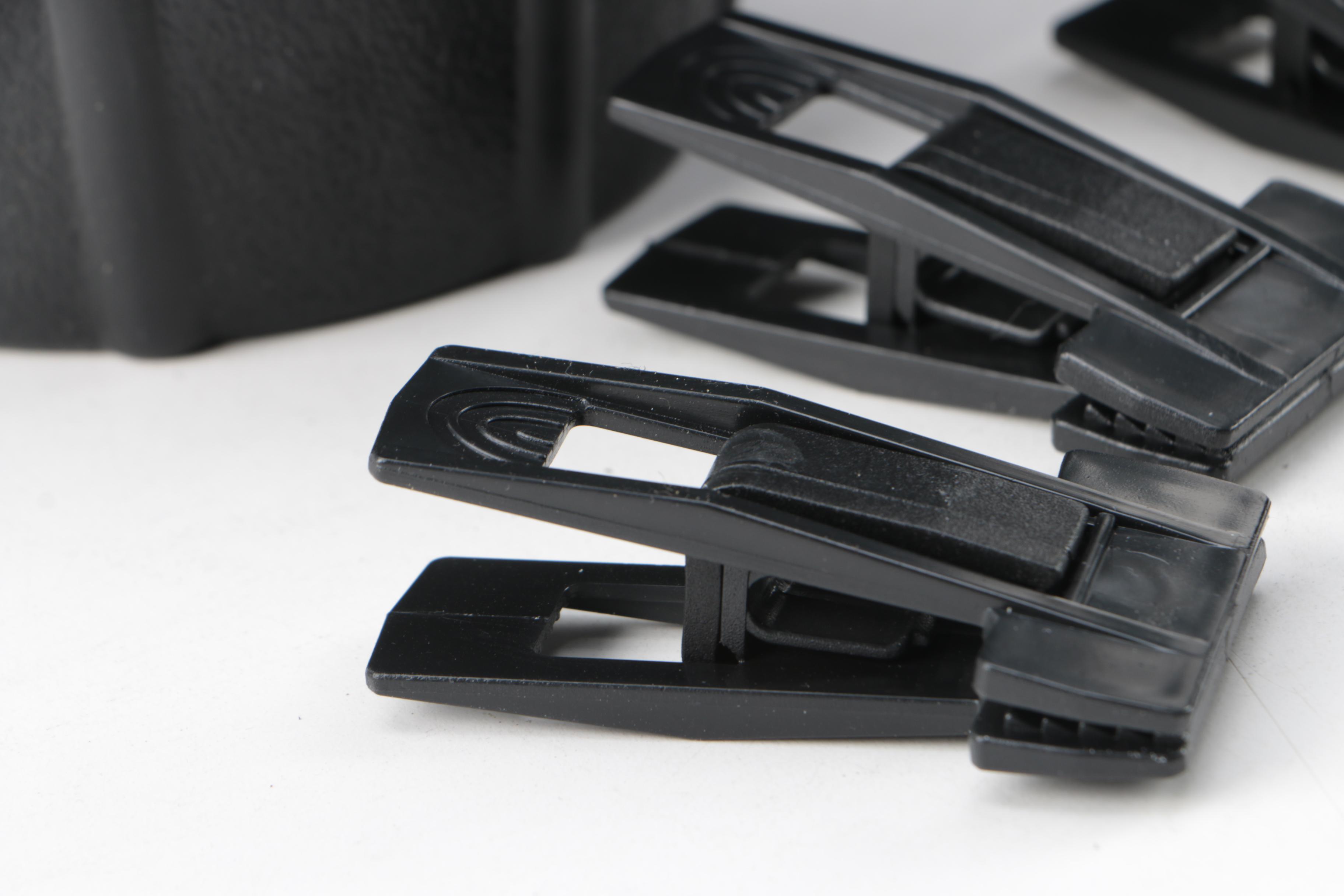 Plastic Seedling Pots and Plant Label Clips