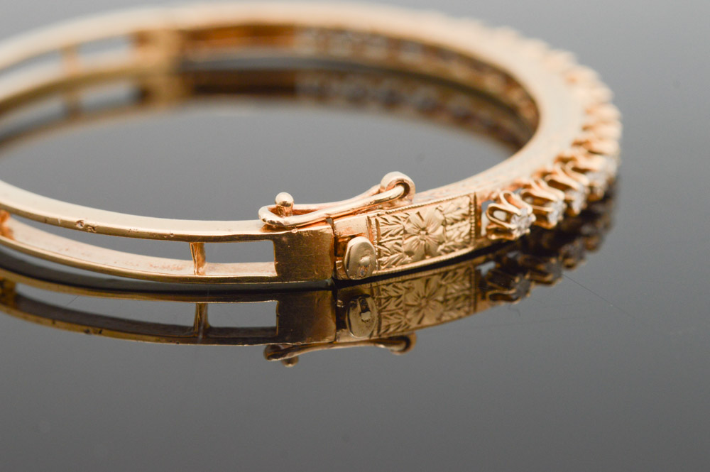 Vintage 14K Yellow Gold 1.17 CTW Diamond Bangle