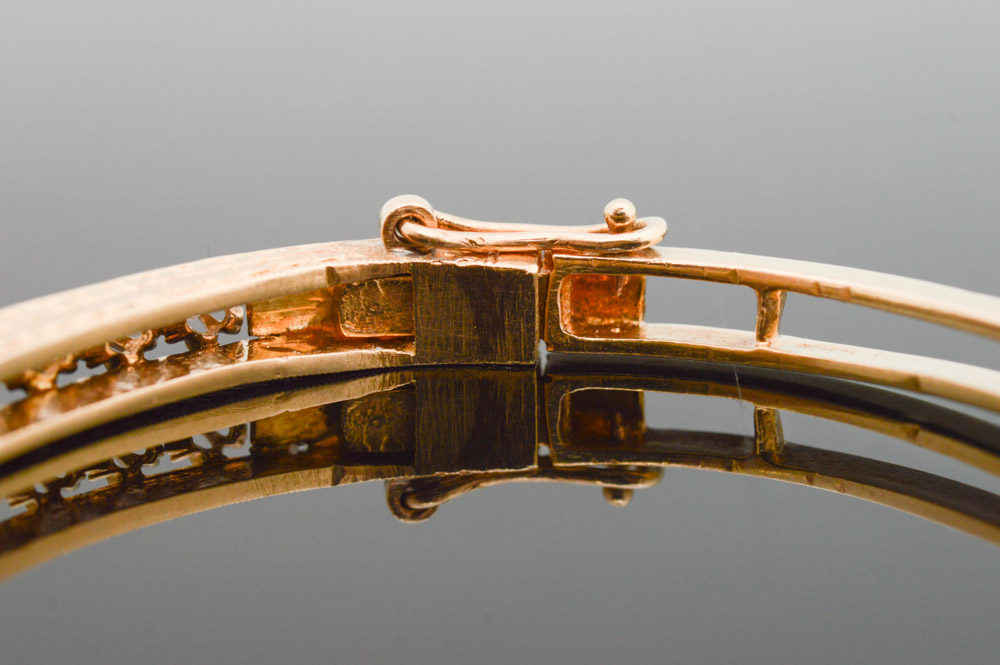 Vintage 14K Yellow Gold 1.17 CTW Diamond Bangle