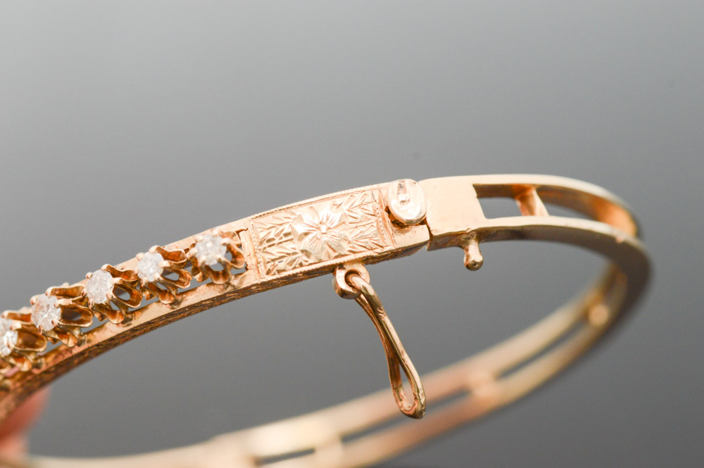 Vintage 14K Yellow Gold 1.17 CTW Diamond Bangle