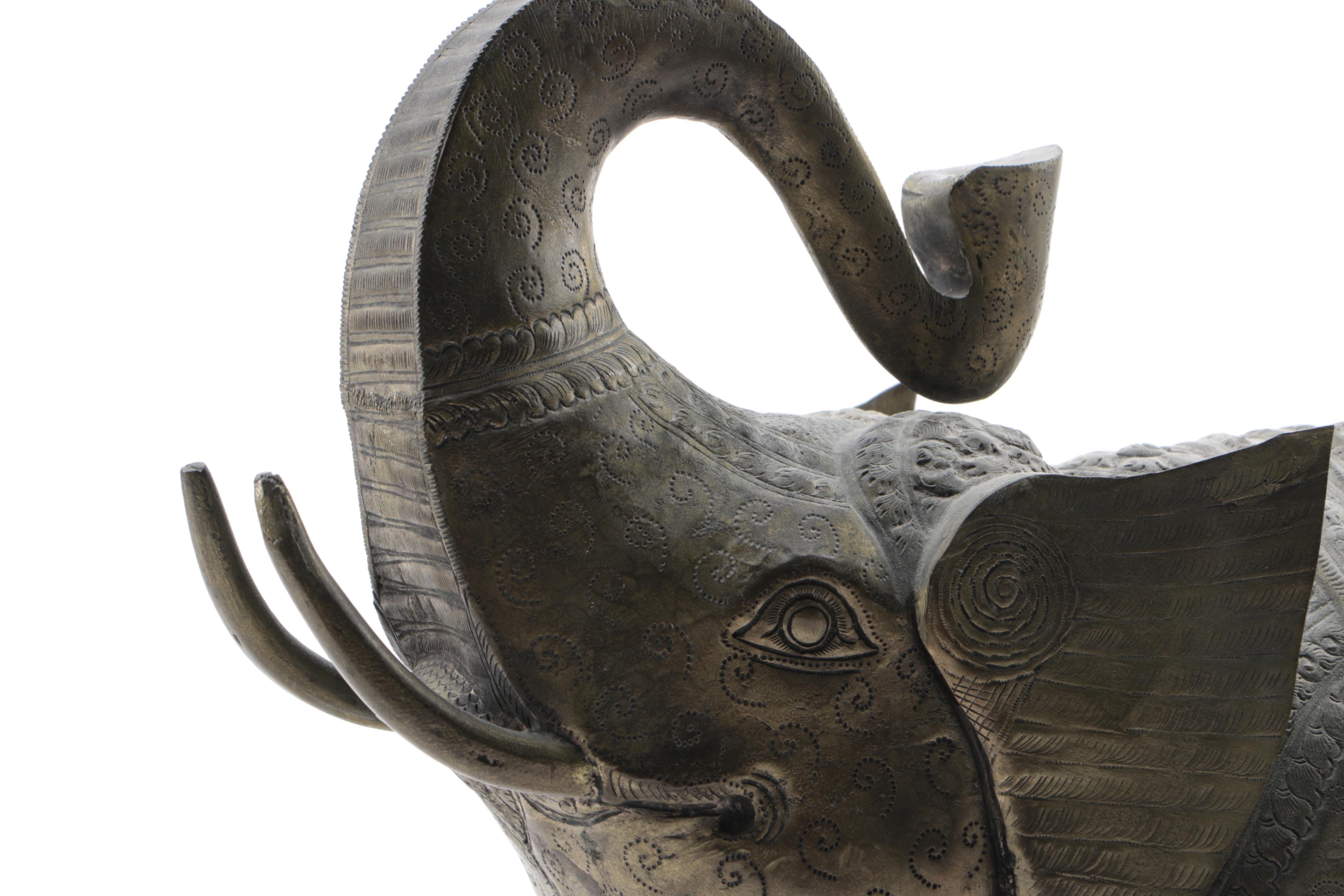 Silver Tone Metal Elephant Trinket Box