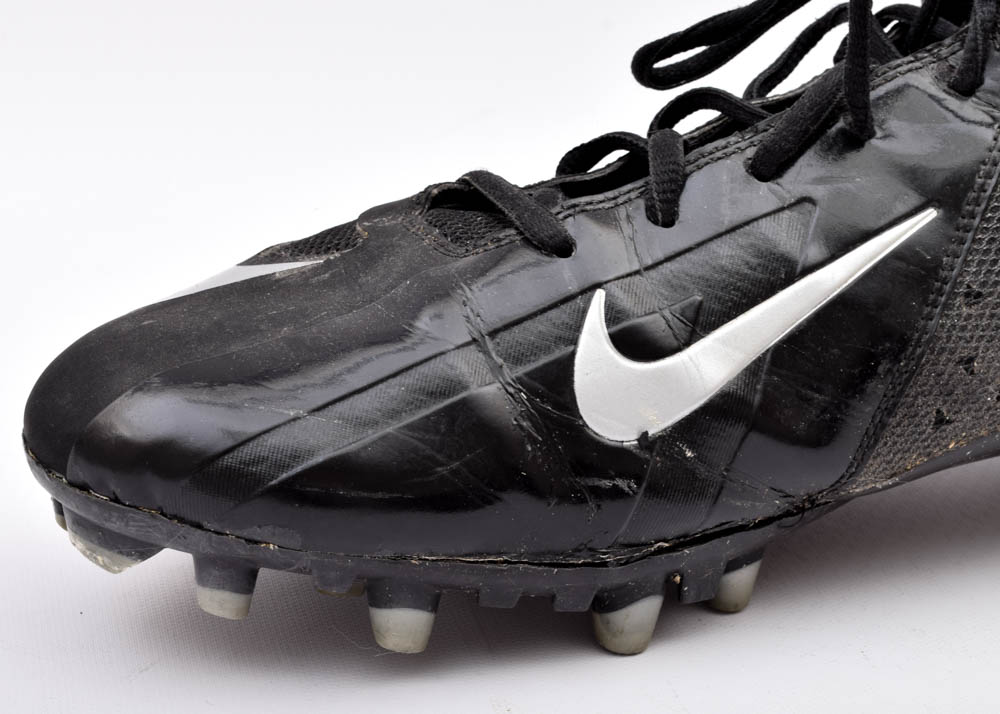 Luke Kuechley Carolina Panthers Autographed Practice Cleat